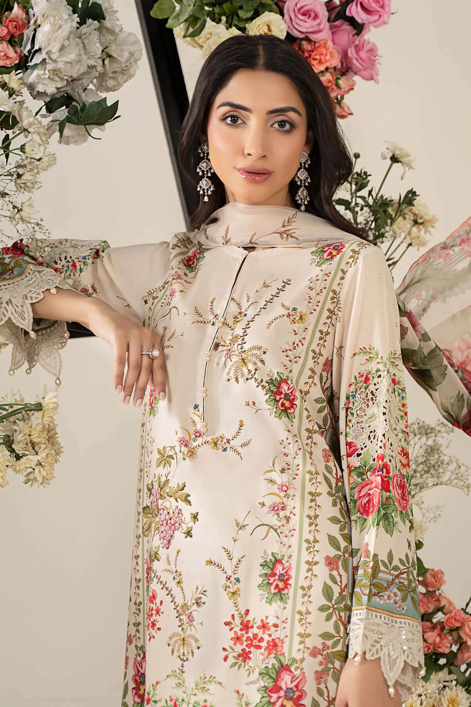 3 Piece Unstitched Embroidered Lawn Suit | MPT-2605-A - Image 2