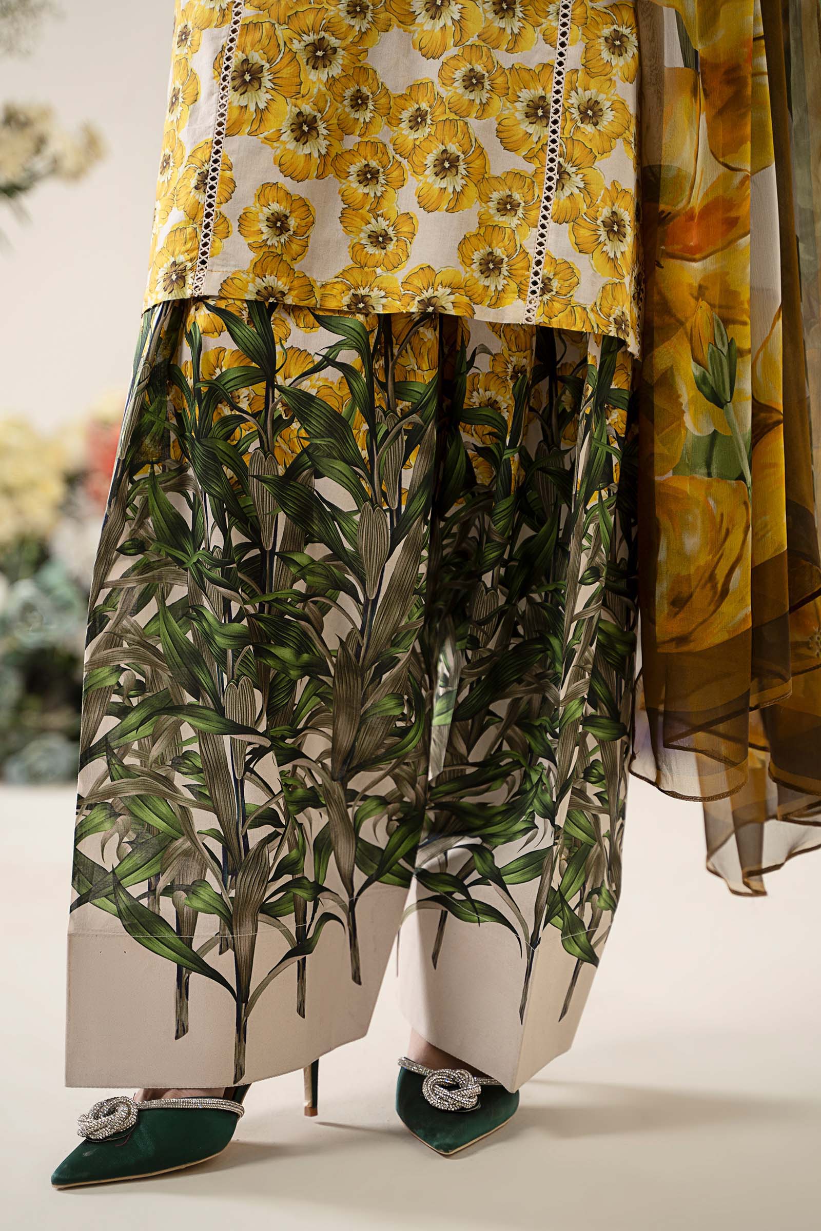 3 Piece Unstitched Embroidered Lawn Suit | MPT-2606-A - Image 6