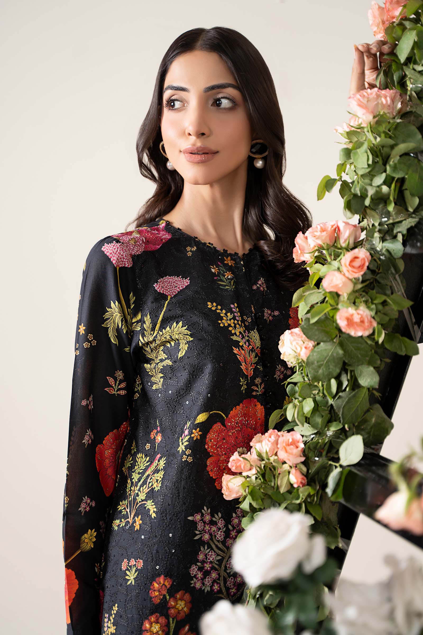 3 Piece Unstitched Embroidered Lawn Suit | MPT-2607-B - Image 3