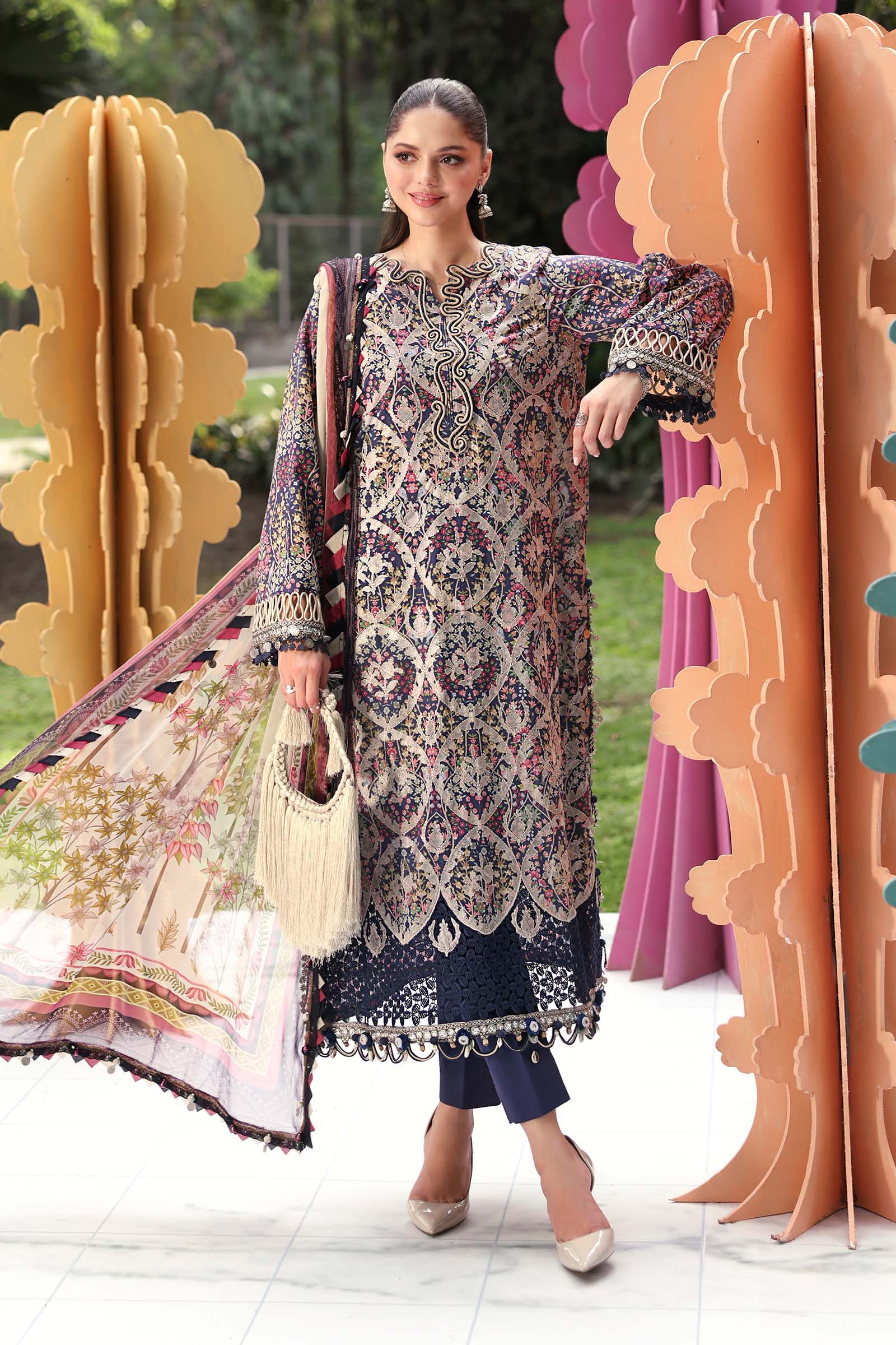 3 Piece Unstitched Embroidered Lawn Suit - Image 6