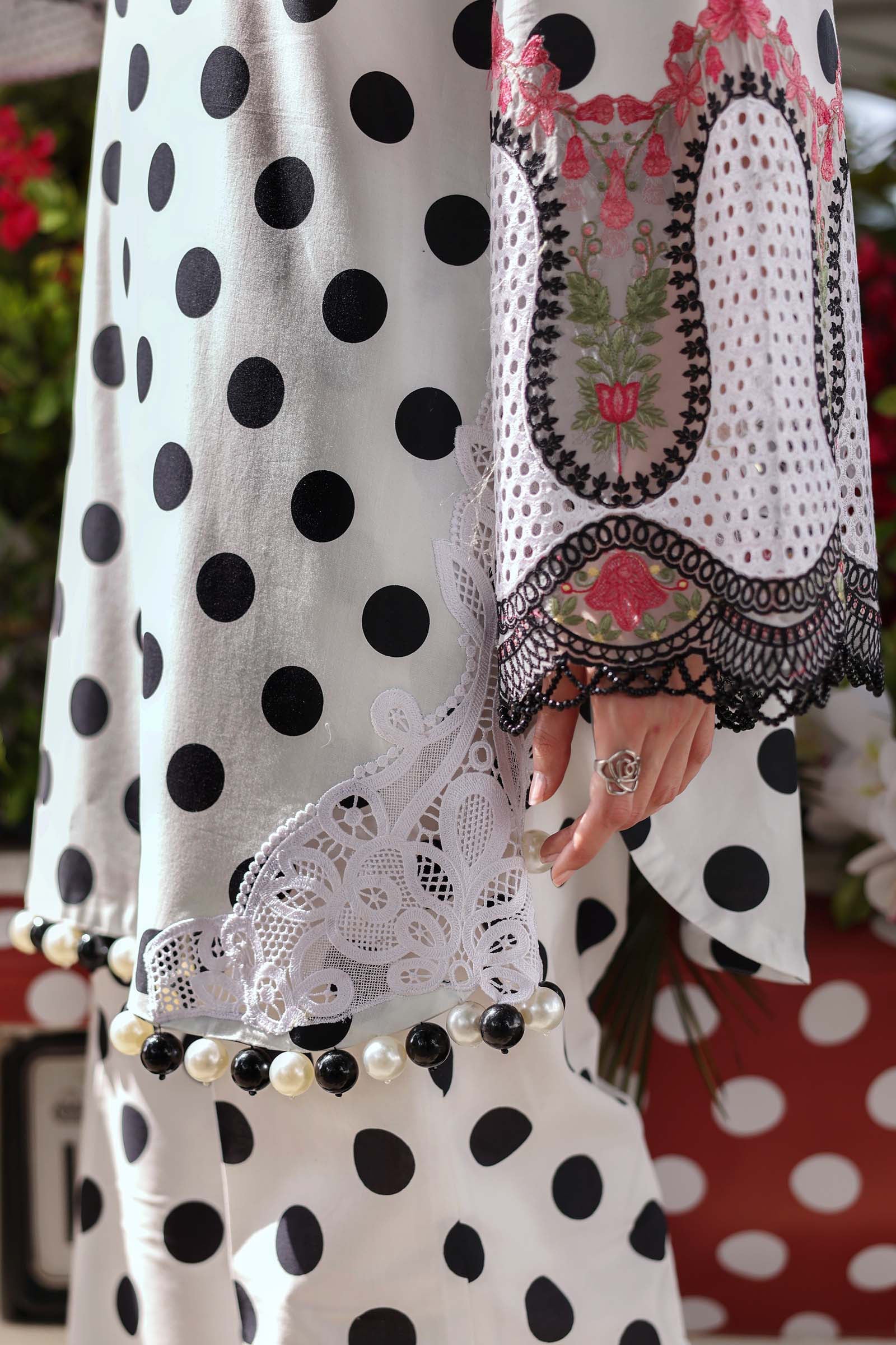 3 Piece Unstitched Embroidered Lawn Suit - Image 6