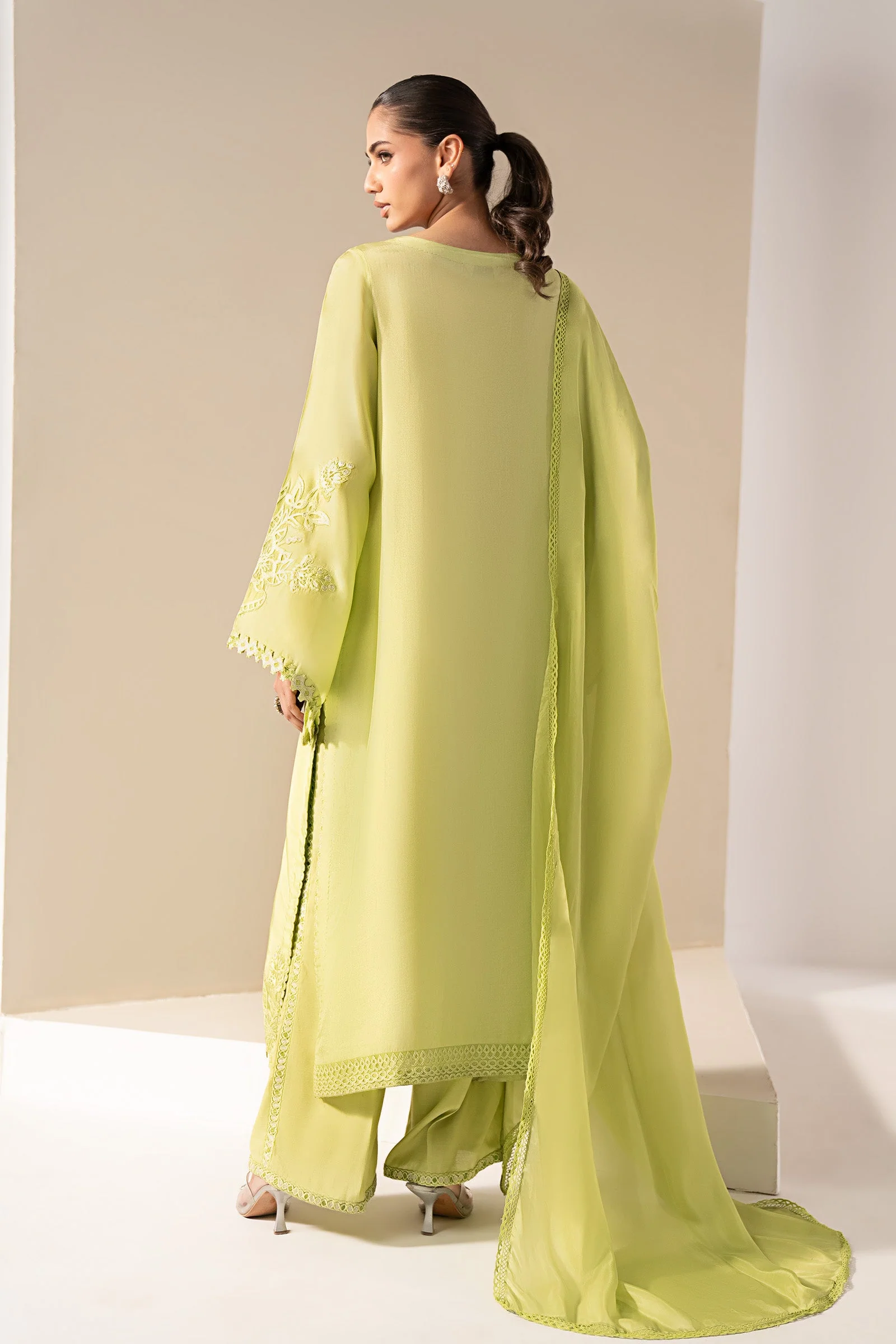 3 Piece Embroidered Tassel Silk Suit - Image 7