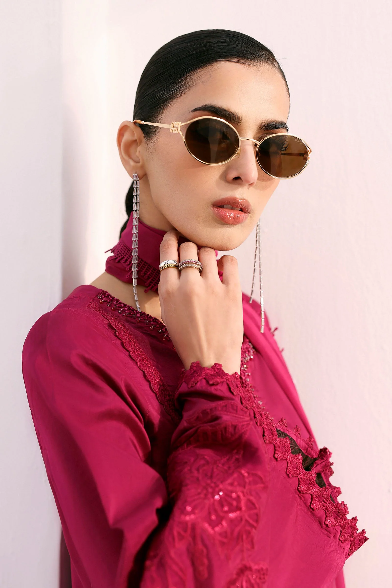 3 Piece Embroidered Tassel Silk Suit - Image 4