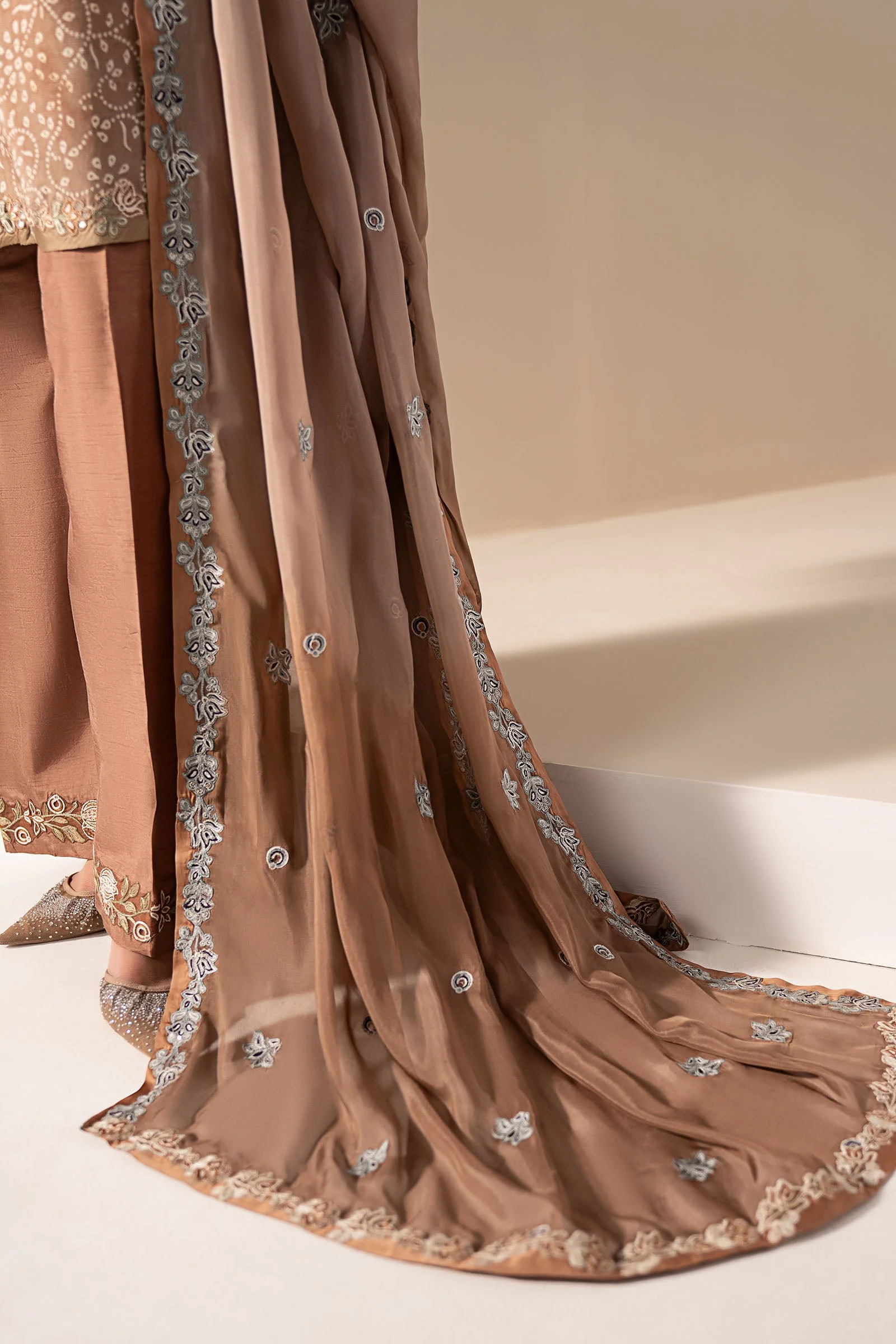 3 Piece Embroidered Silk Suit - Image 9