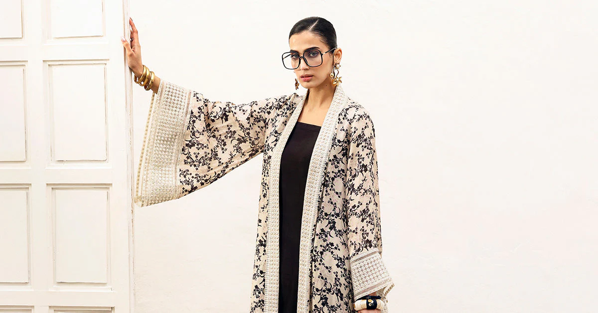 3 Piece Embroidered Bamberg Raw Silk Suit - Image 8