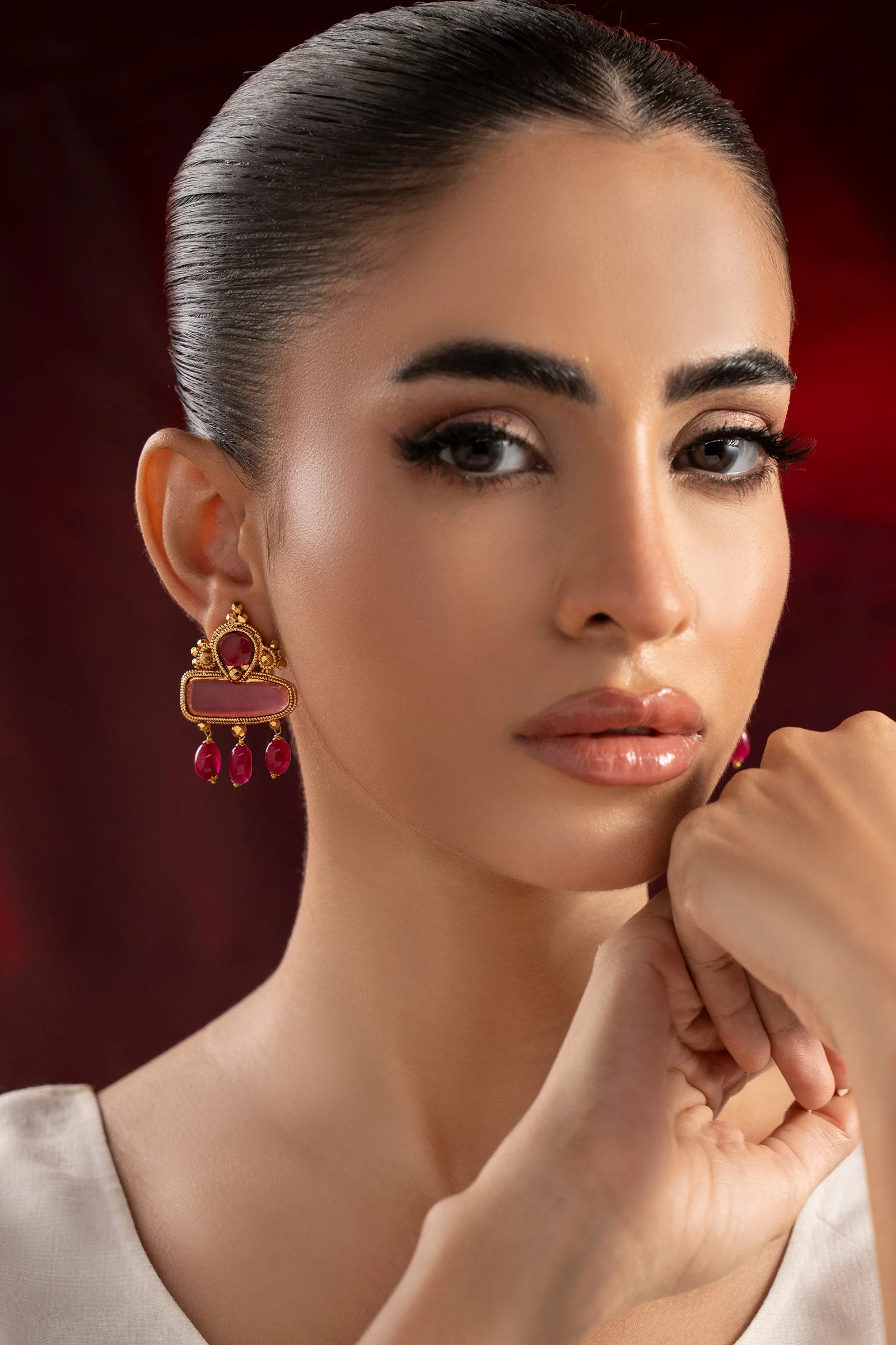 Onyrella Studs