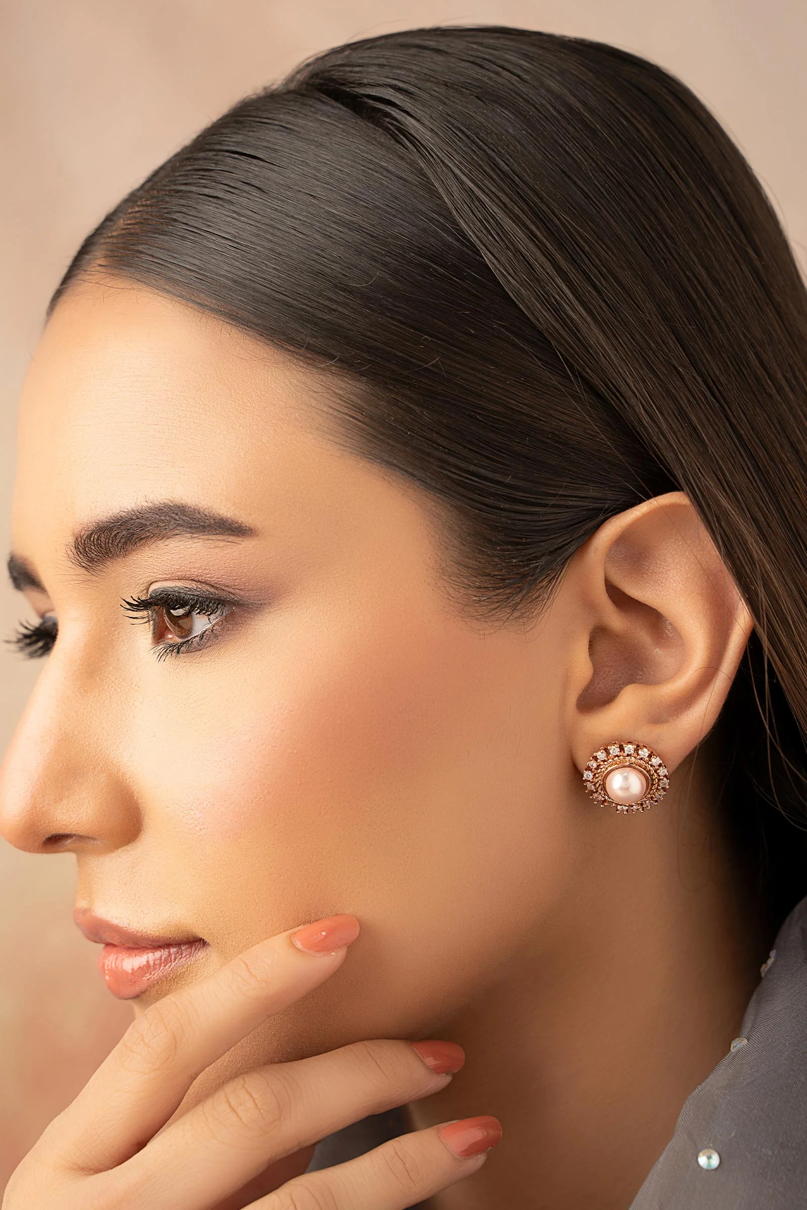 Pearl Studs