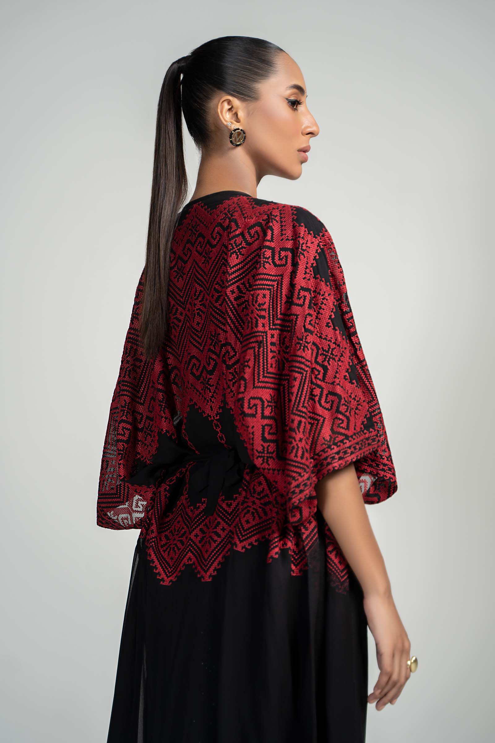 Embroidered Georgette Kaftan - Image 3