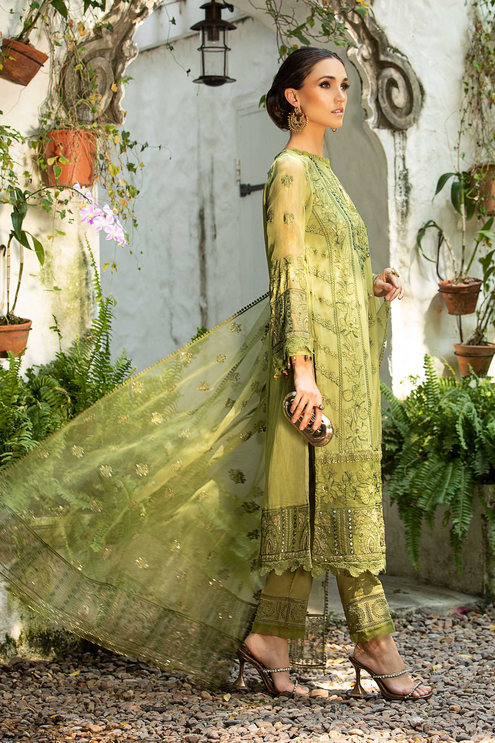 3 Piece Embroidered Suit - Image 5