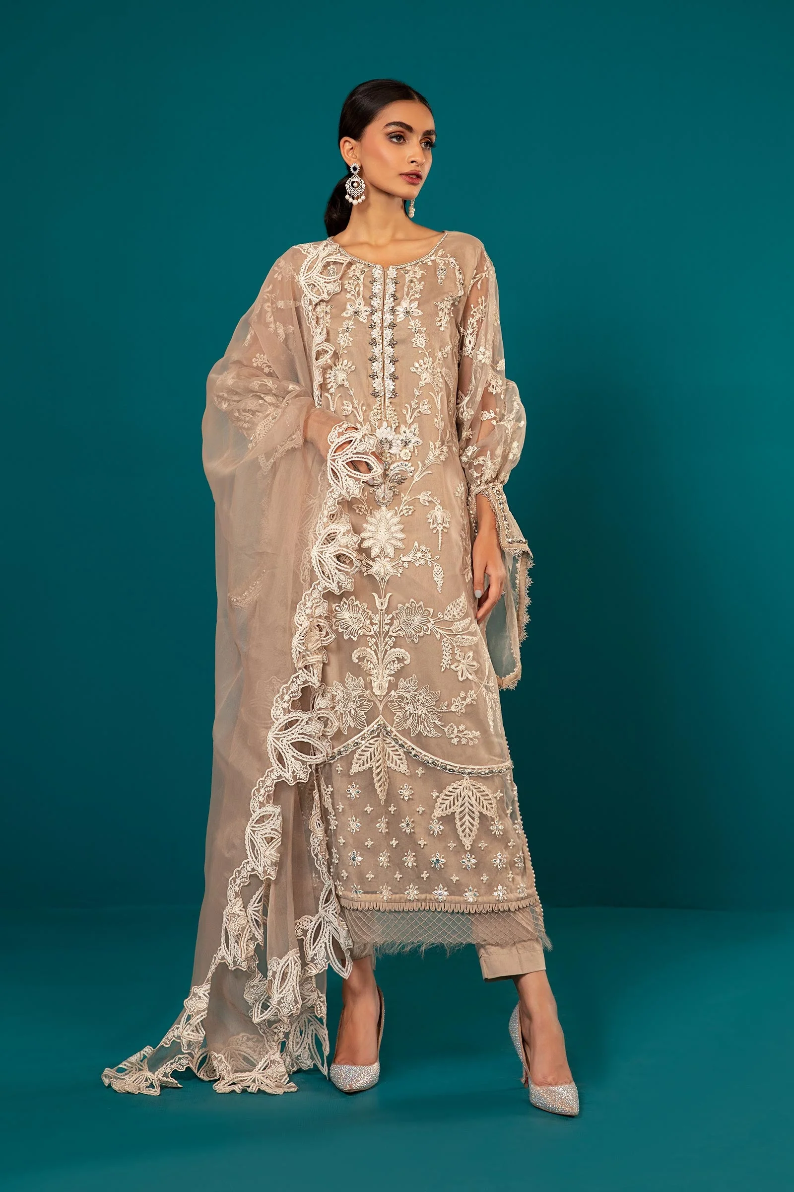 3 Piece Embroidered Suit - Image 6