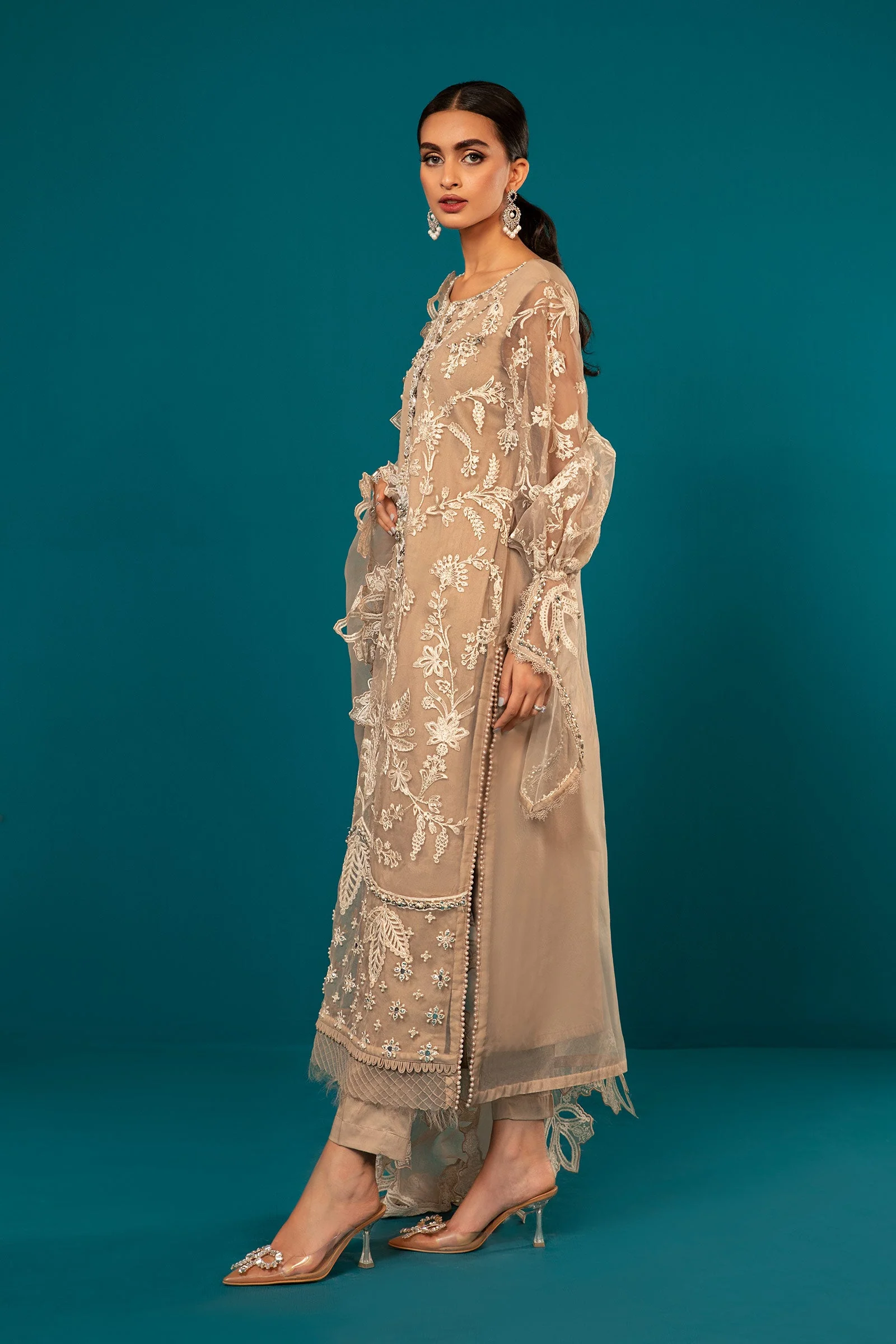3 Piece Embroidered Suit - Image 7