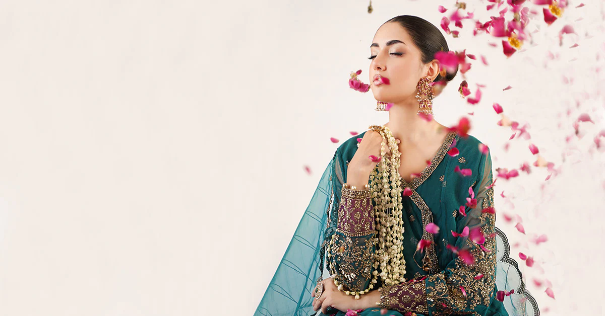 3 Piece Embroidered Net Suit - Image 9