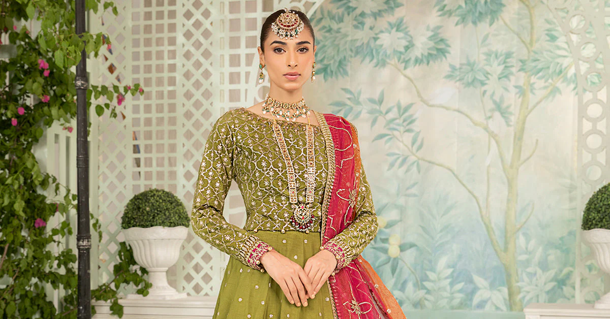 3 Piece Embroidered Raw Silk Suit - Image 7