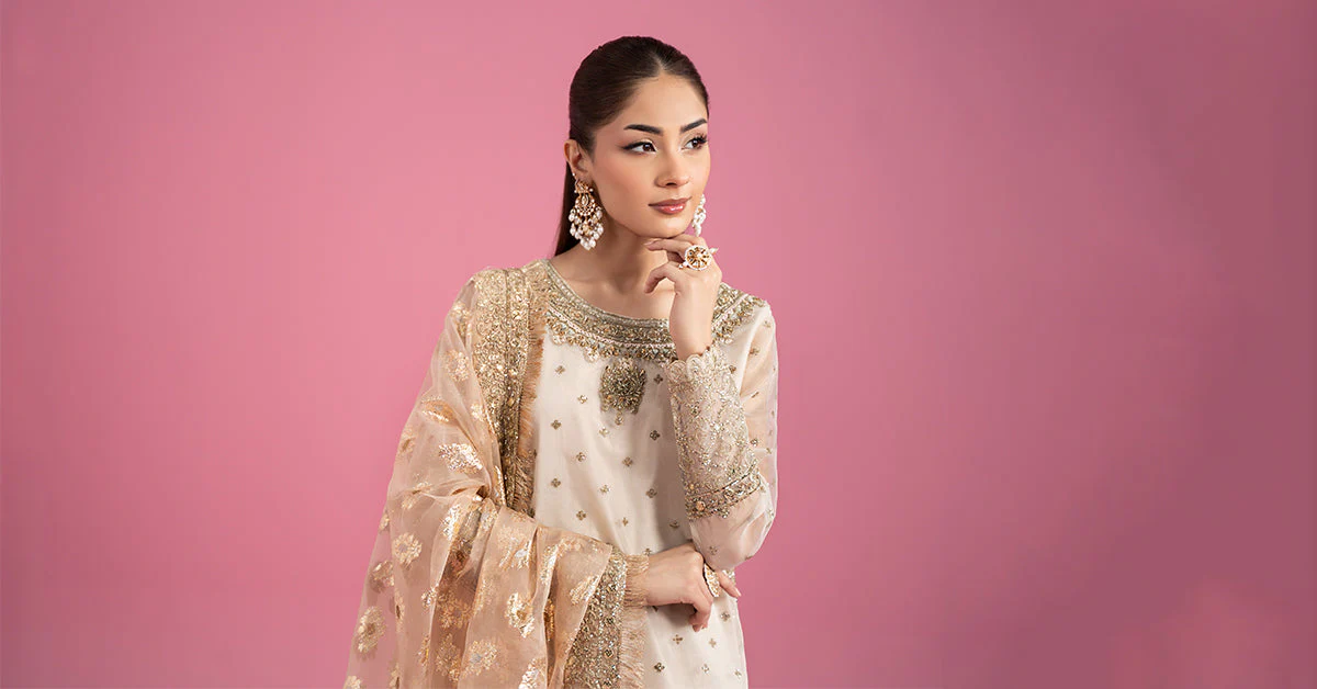 3 Piece Embroidered Organza Suit - Image 8