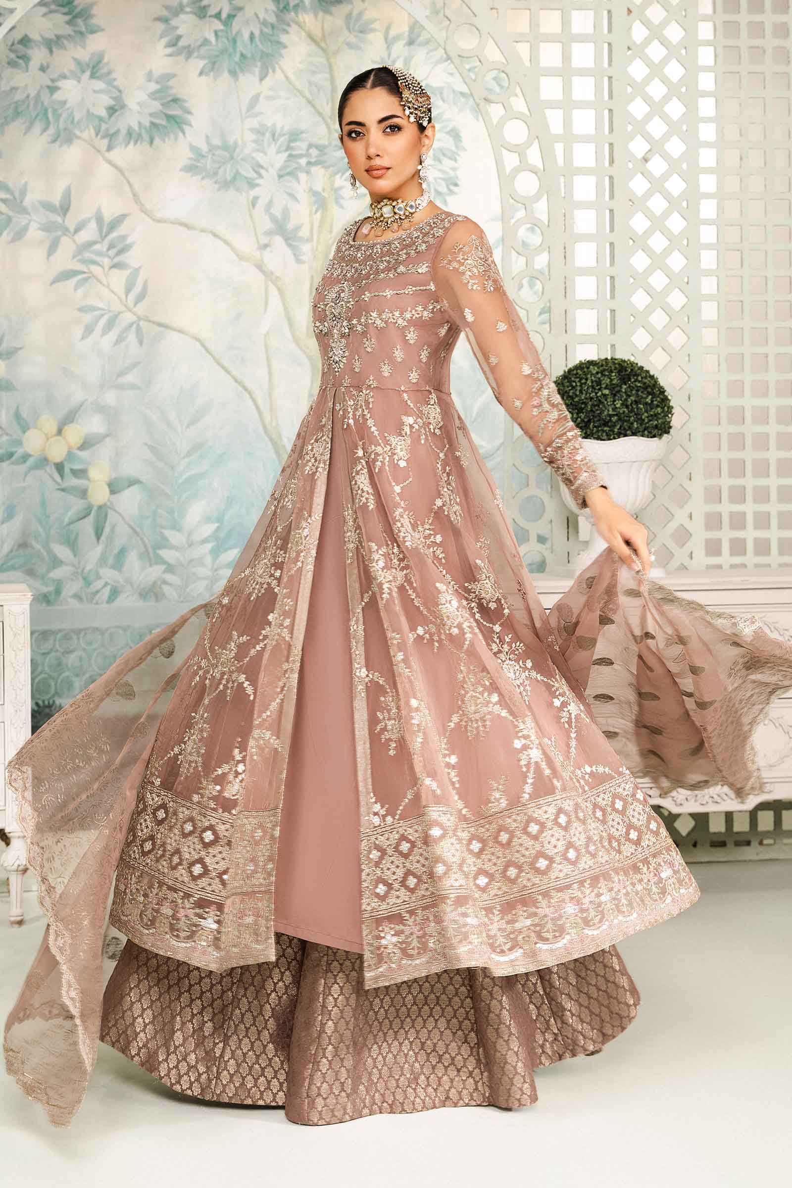 3 Piece Embroidered Organza Suit - Image 4