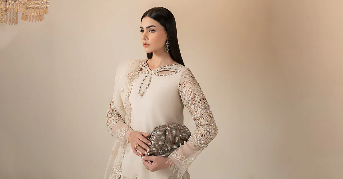 3 Piece Embroidered Organza Suit - Image 8