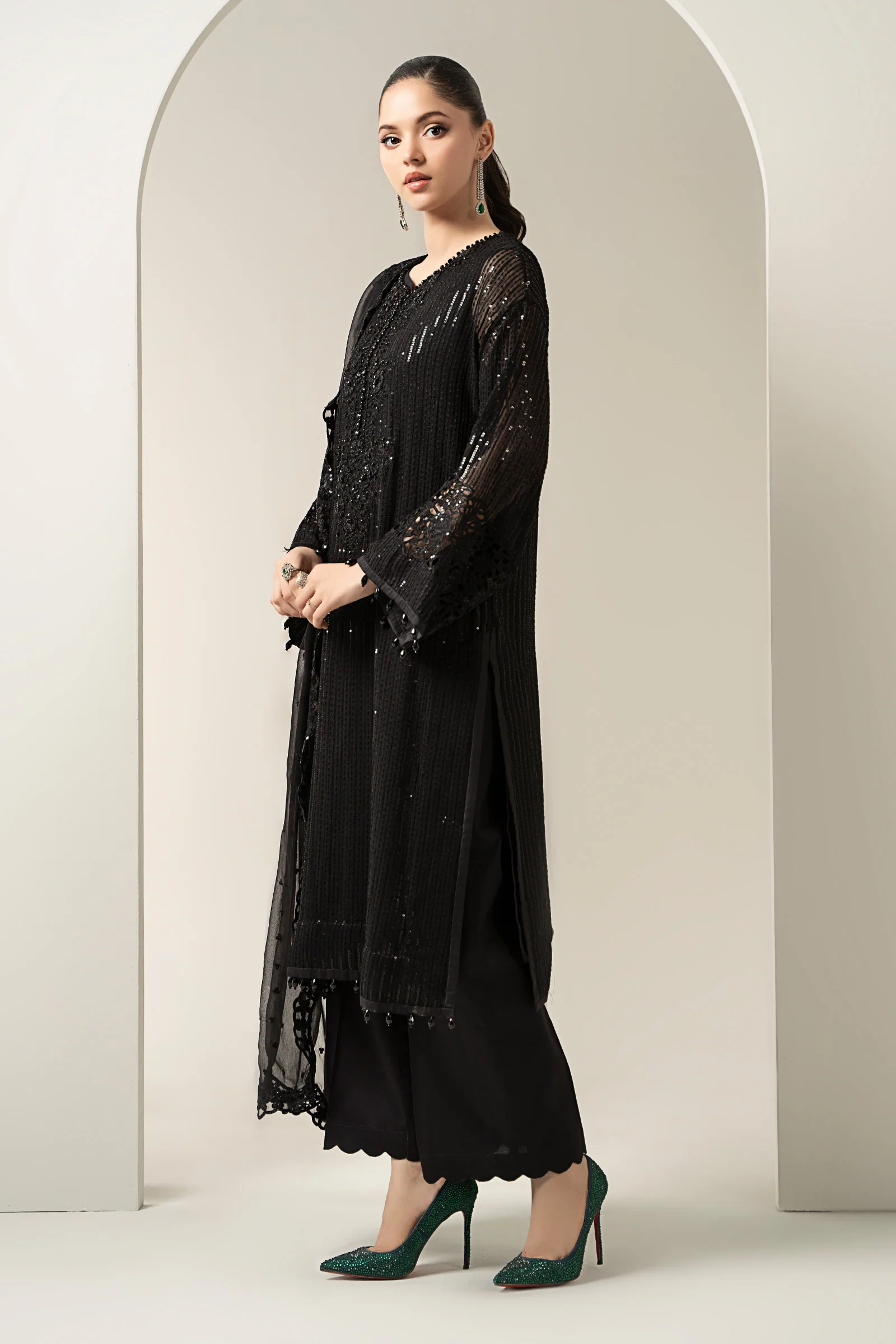 3 Piece Embroidered Chiffon Suit - Image 5