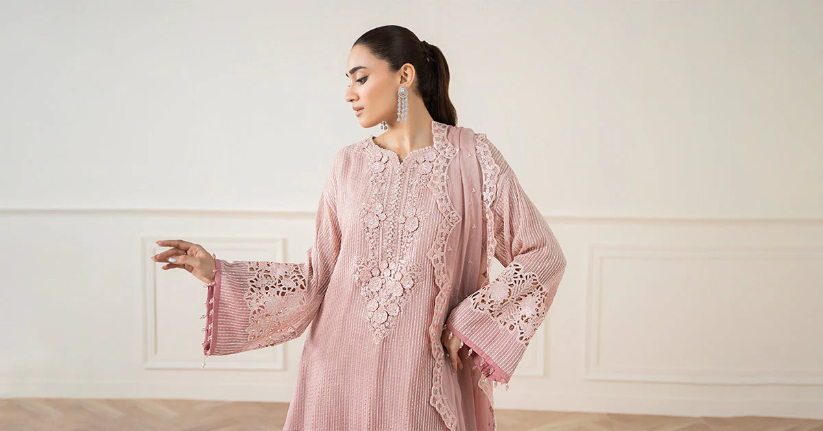 3 Piece Embroidered Chiffon Suit - Image 10