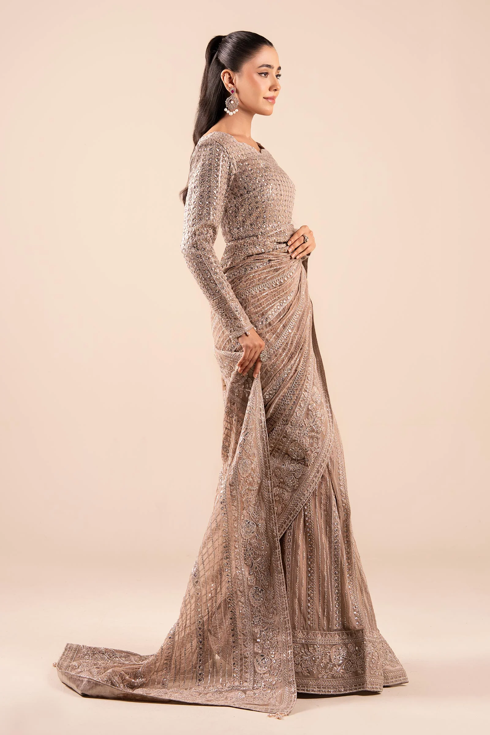 Embroidered Net Saree - Image 4