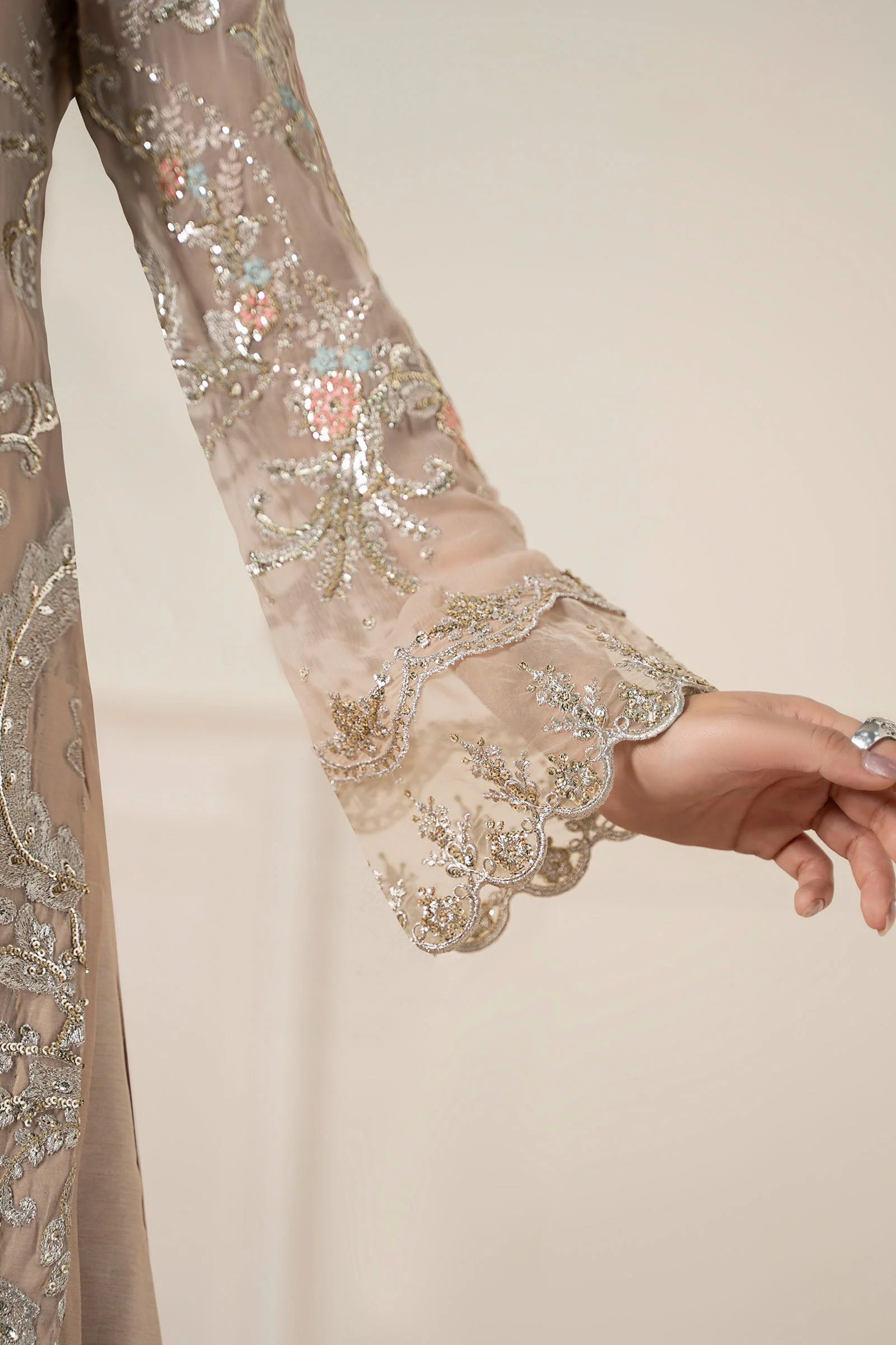 3 Piece Embroidered Chiffon Suit - Image 4