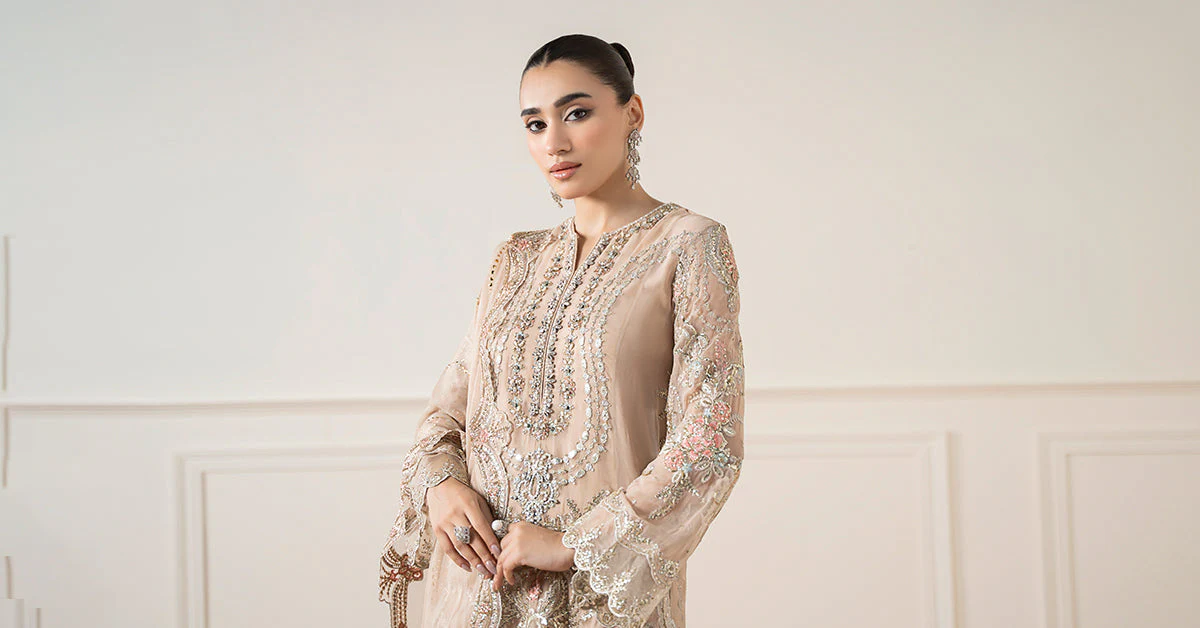 3 Piece Embroidered Chiffon Suit - Image 9