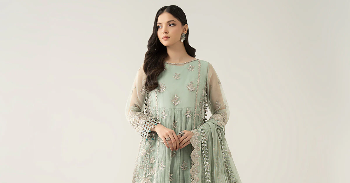 3 Piece Embroidered Organza Suit - Image 7