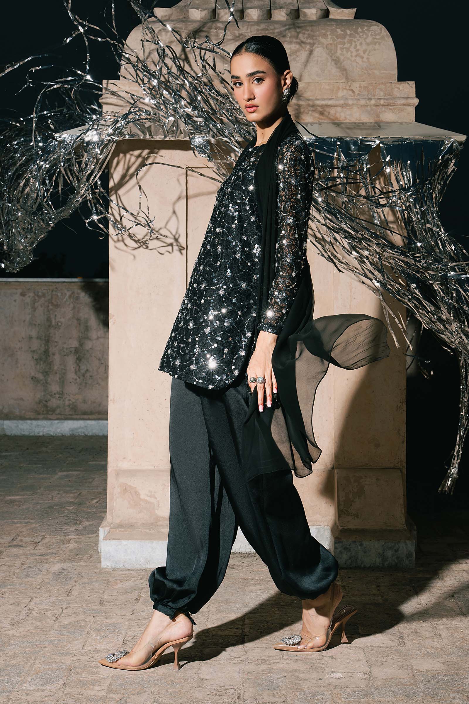 3 Piece Embroidered Net Suit - Image 6