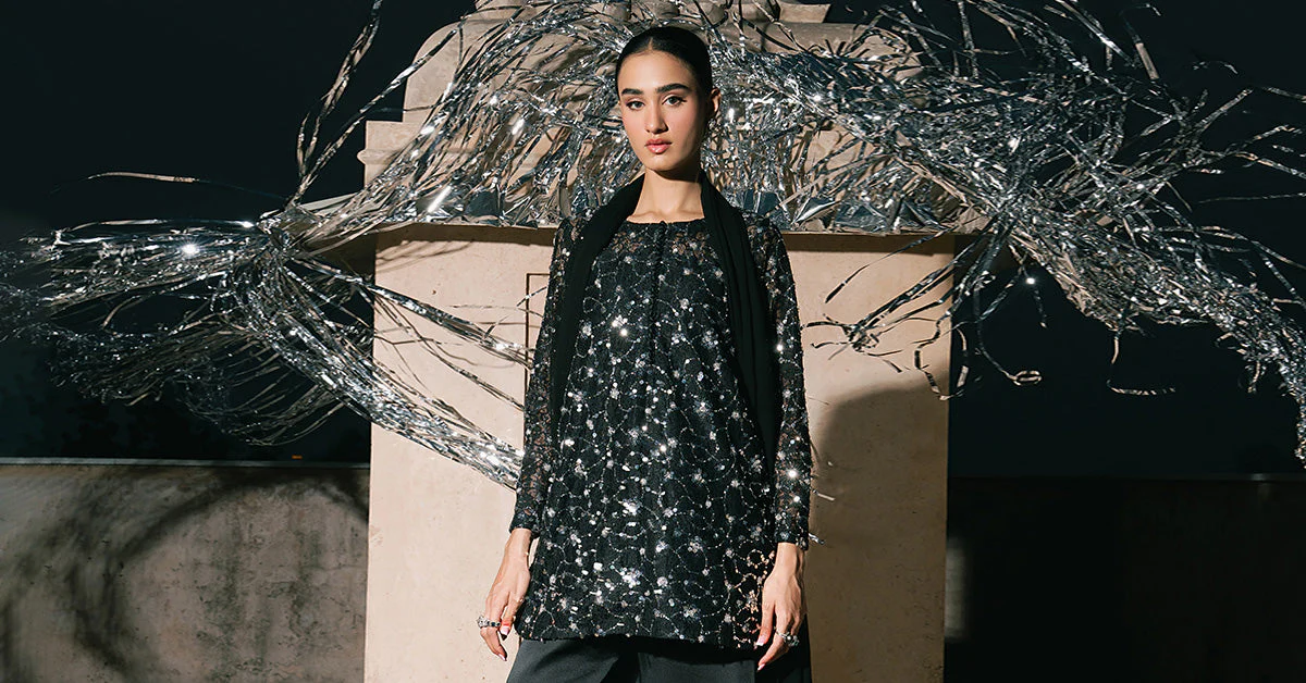 3 Piece Embroidered Net Suit - Image 8