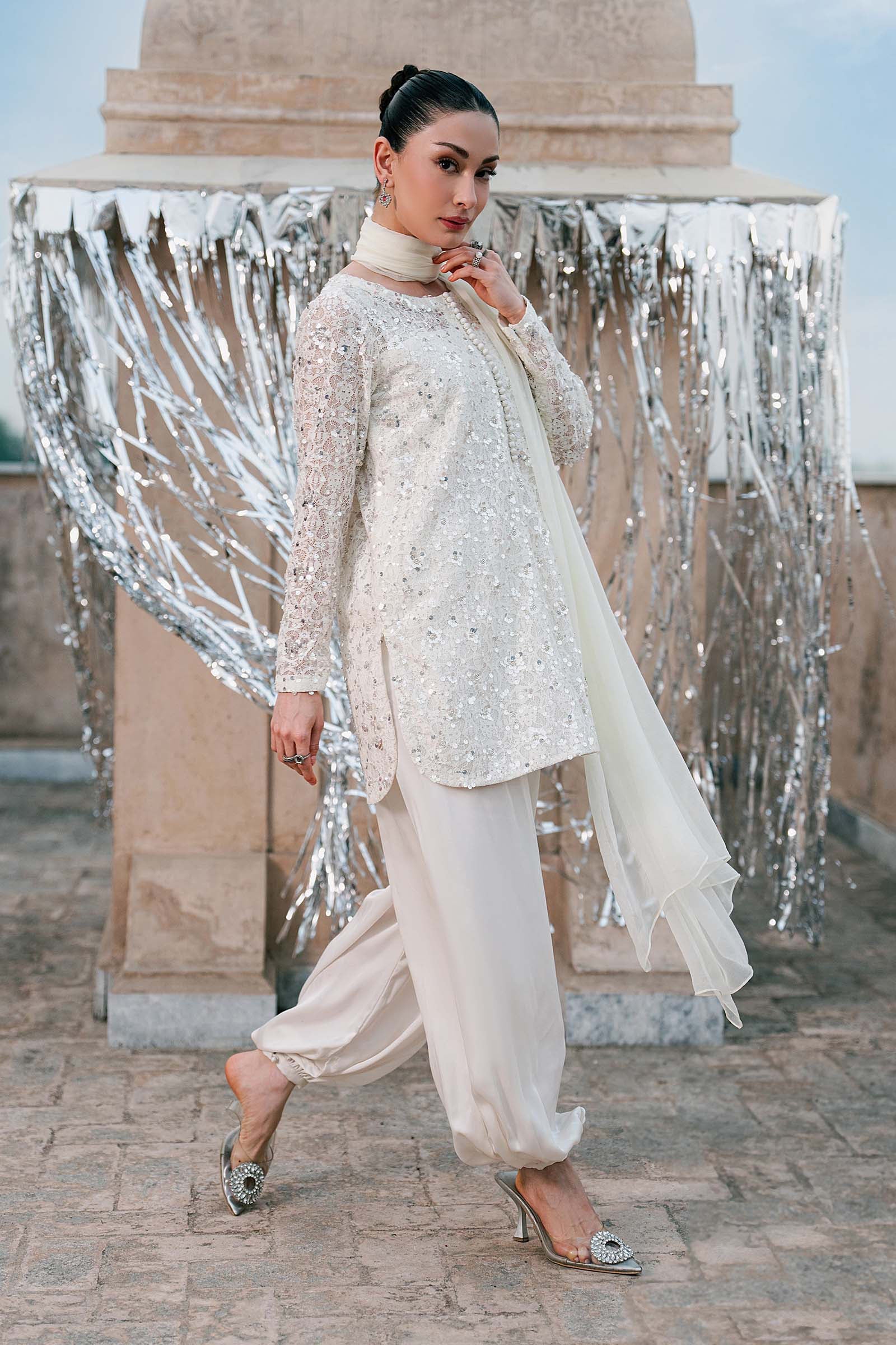 3 Piece Embroidered Net Suit - Image 6