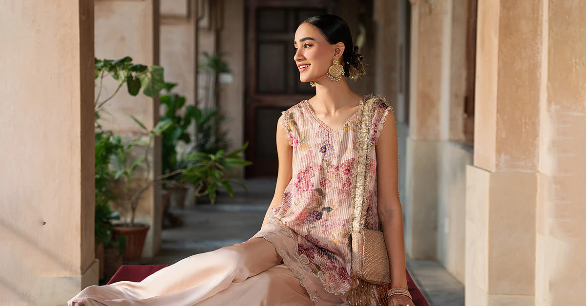 2 Piece Embroidered Textured Silk Suit - Image 9
