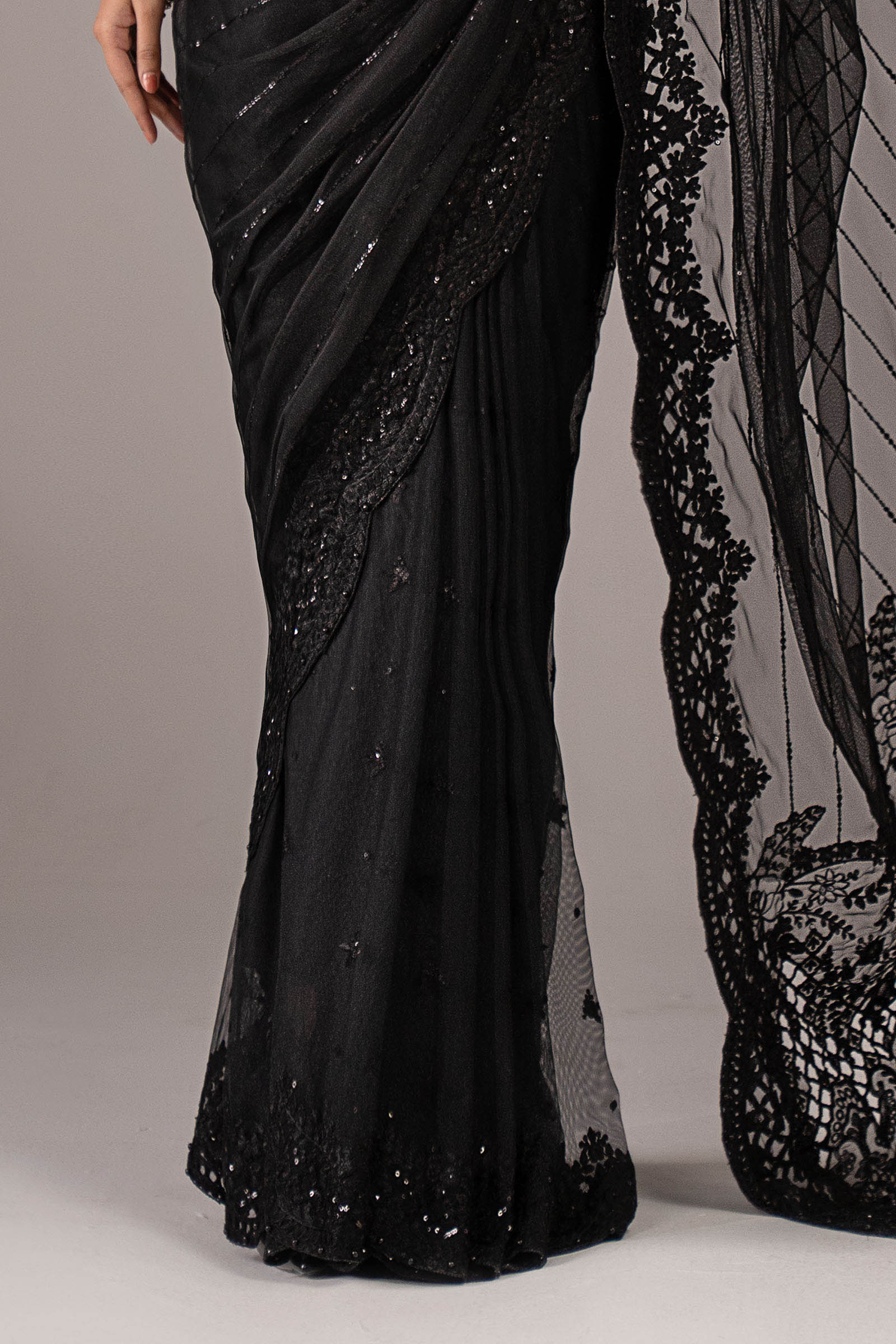 Embroidered Net Saree - Image 4