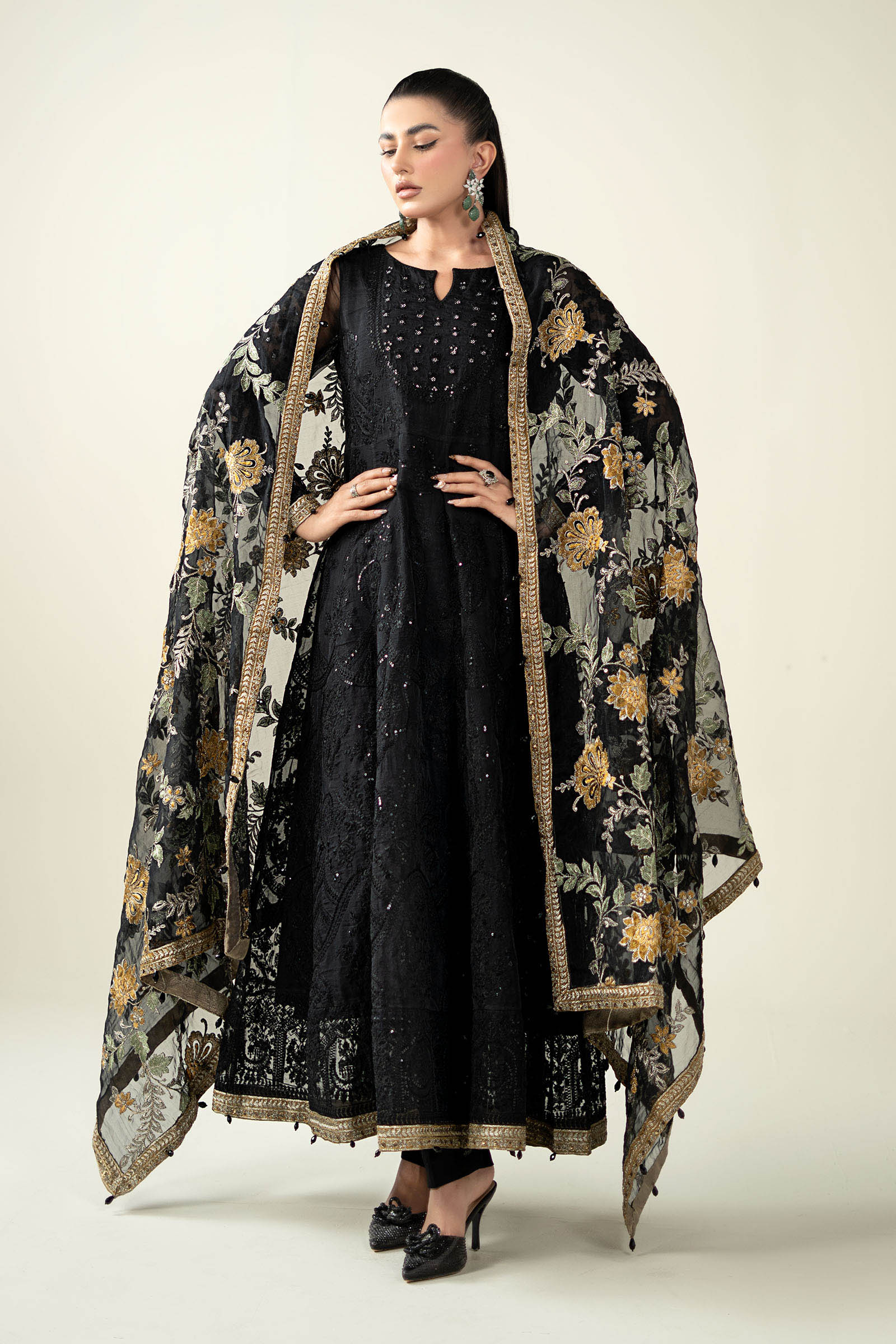 3 Piece Embroidered Suit - Image 5