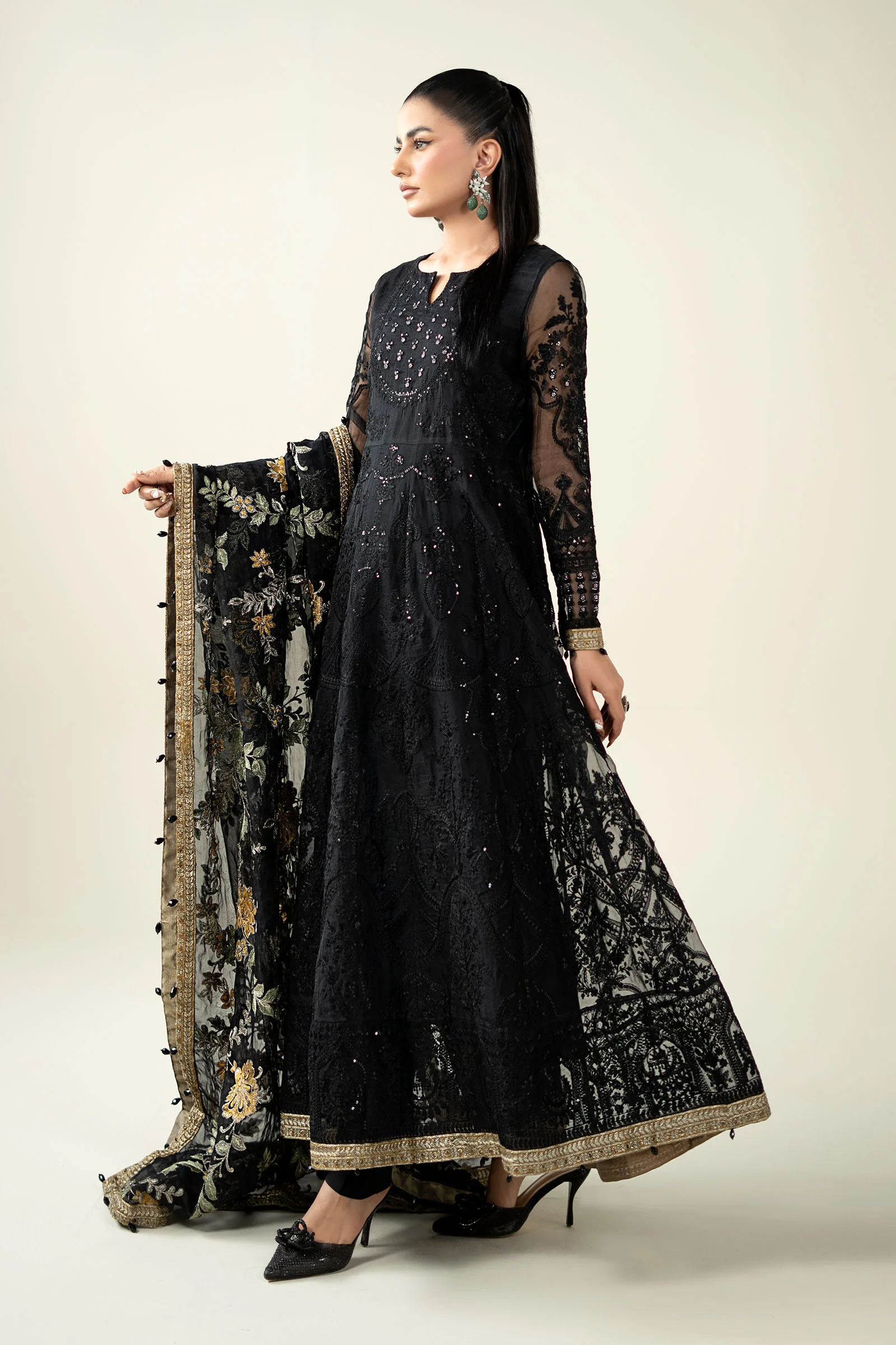 3 Piece Embroidered Suit - Image 6
