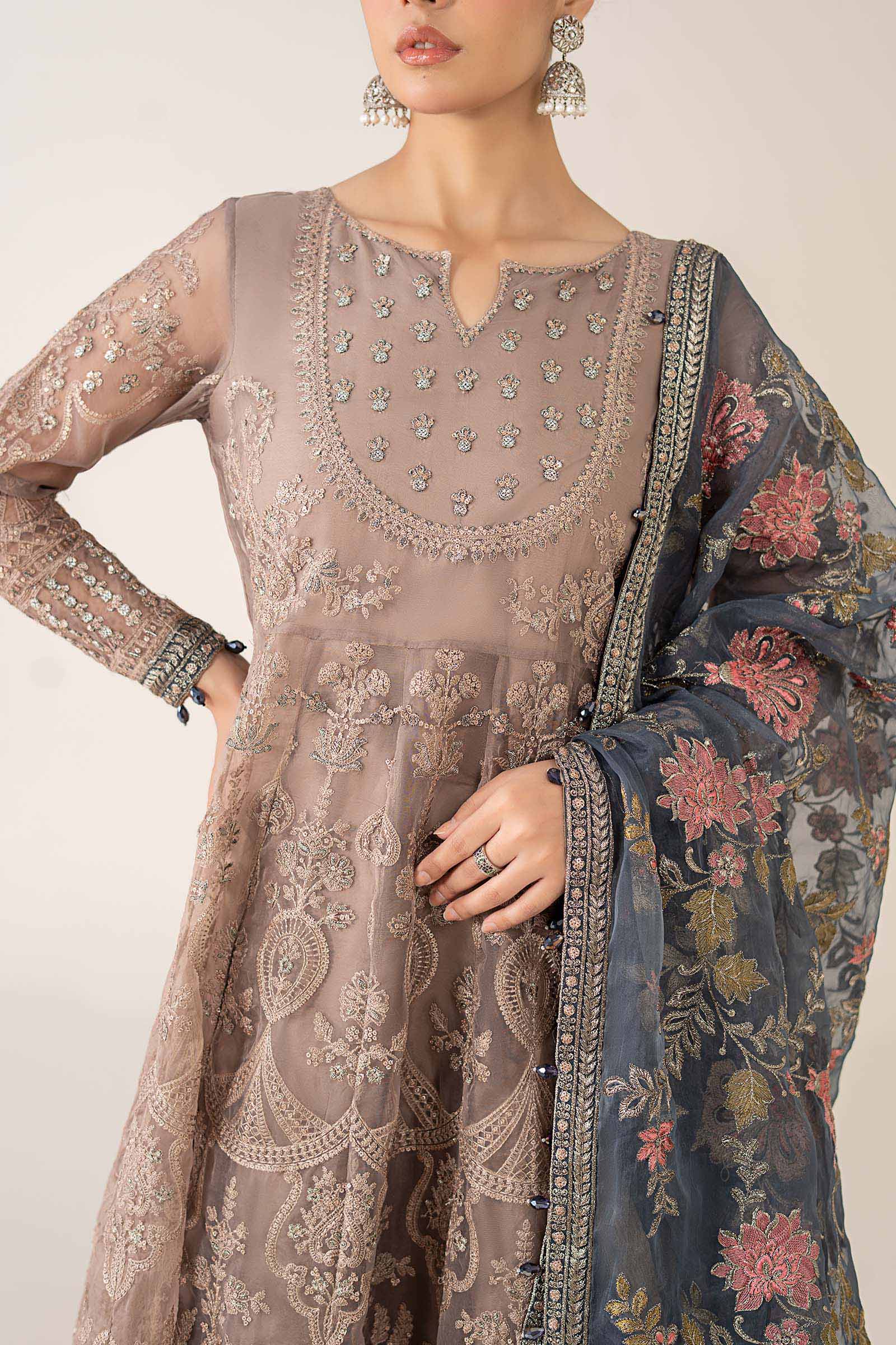3 Piece Embroidered Suit - Image 3