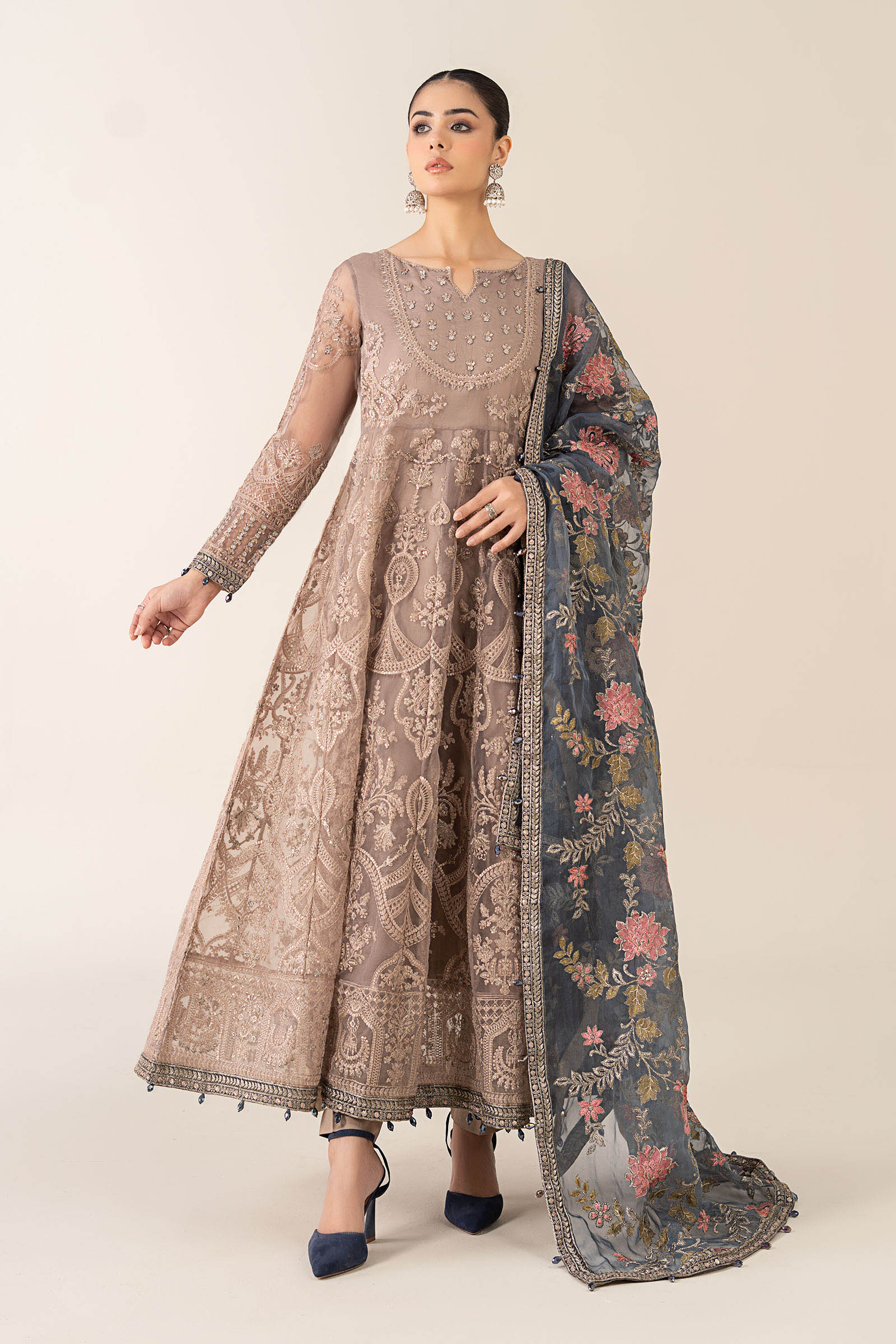 3 Piece Embroidered Suit - Image 6