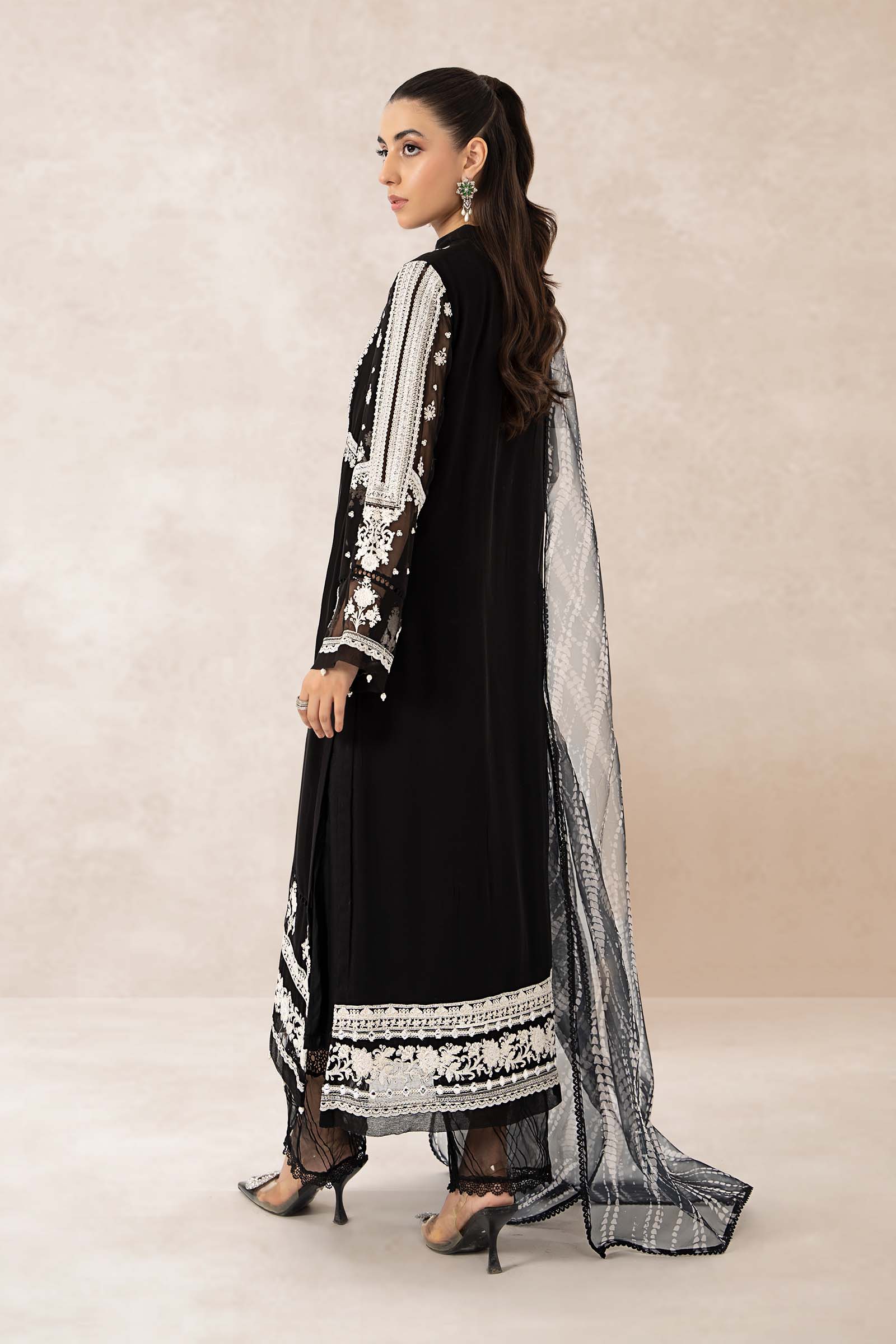 3 Piece Embroidered Suit - Image 7