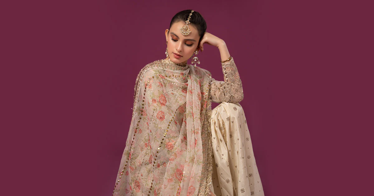 3 Piece Embroidered Organza Suit - Image 9