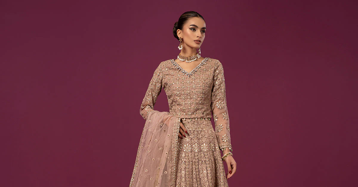 3 Piece Embroidered Organza Suit - Image 8