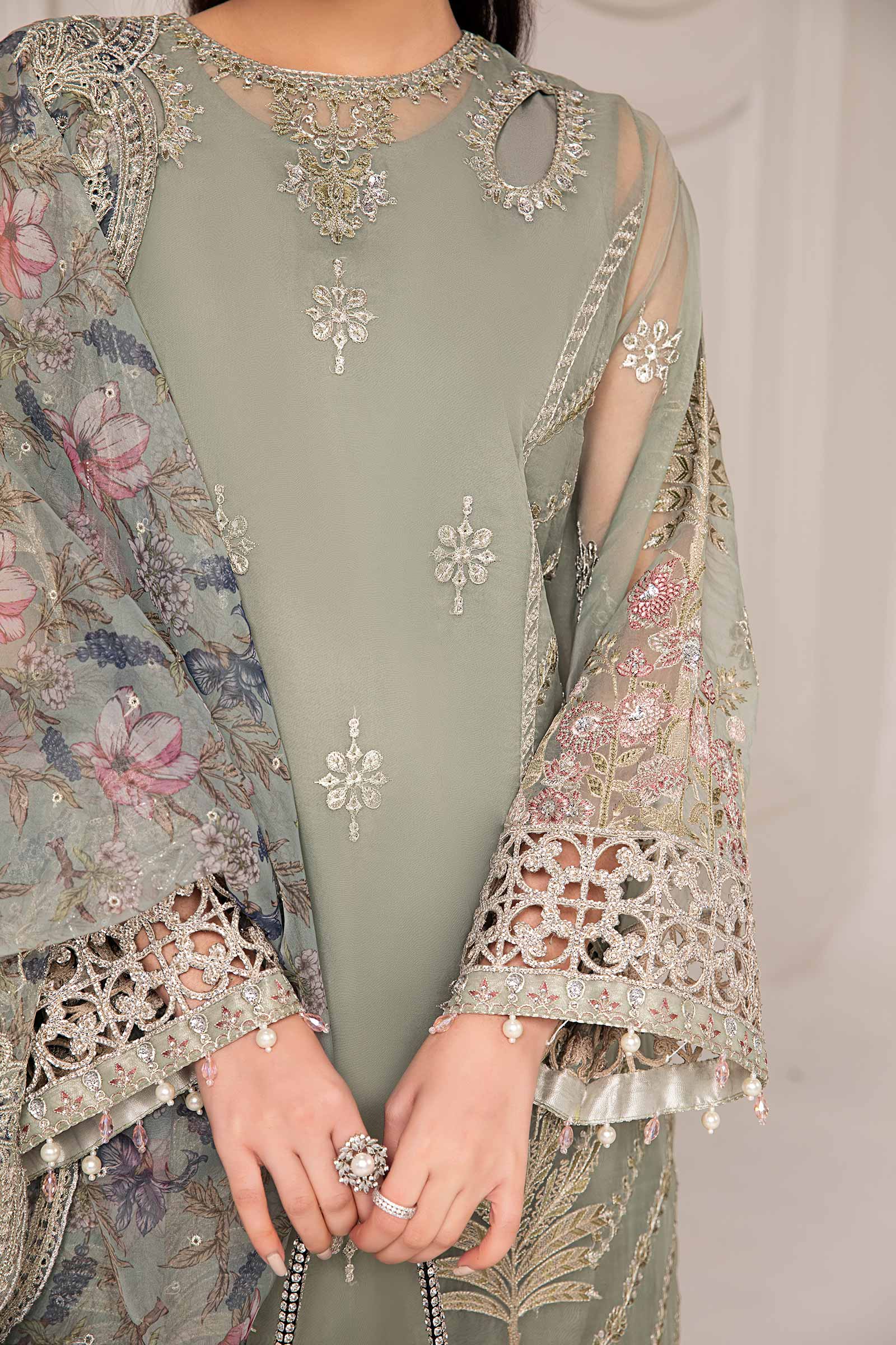 3 Piece Embroidered Organza Suit - Image 3