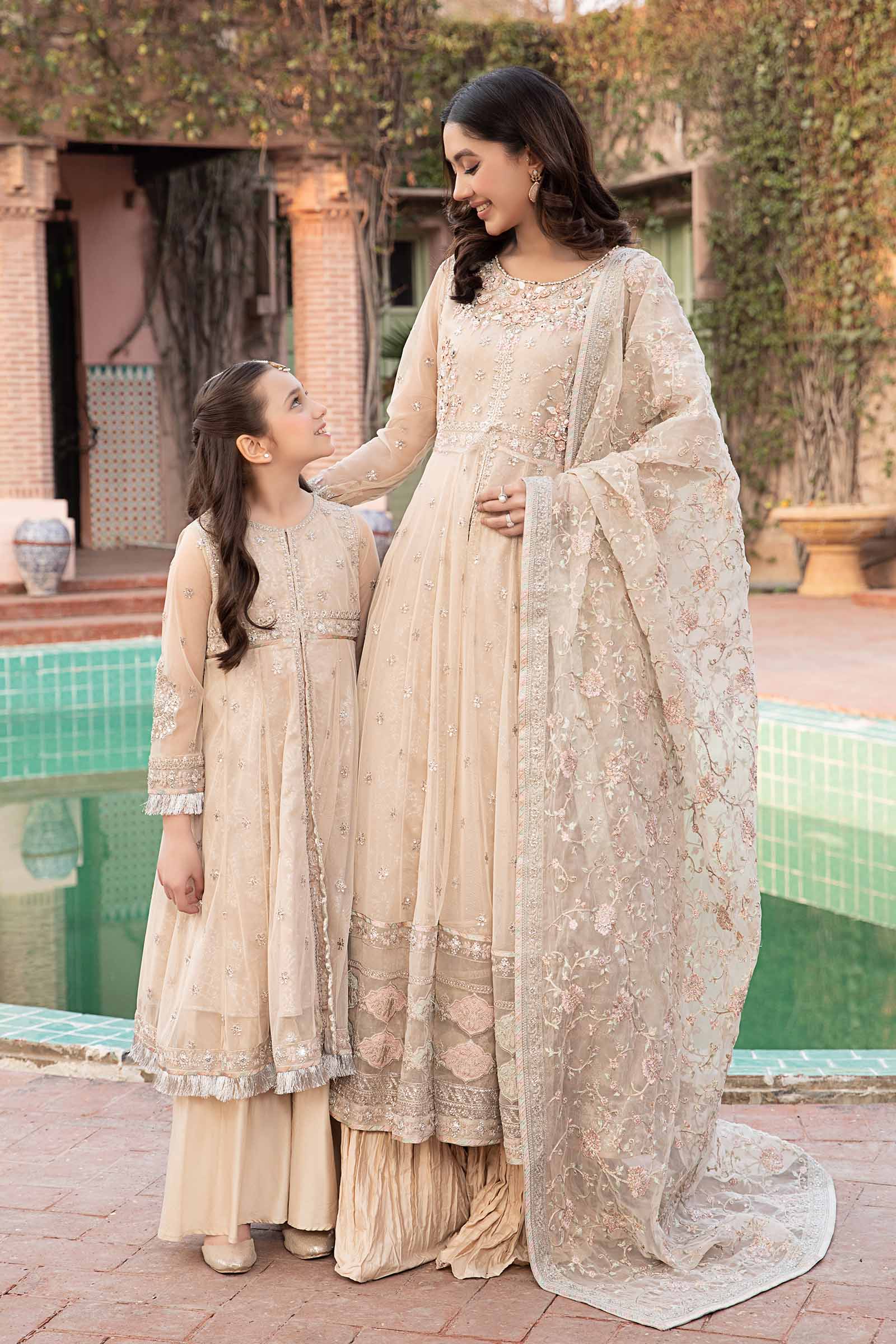 3 Piece Embroidered Net Suit - Image 6