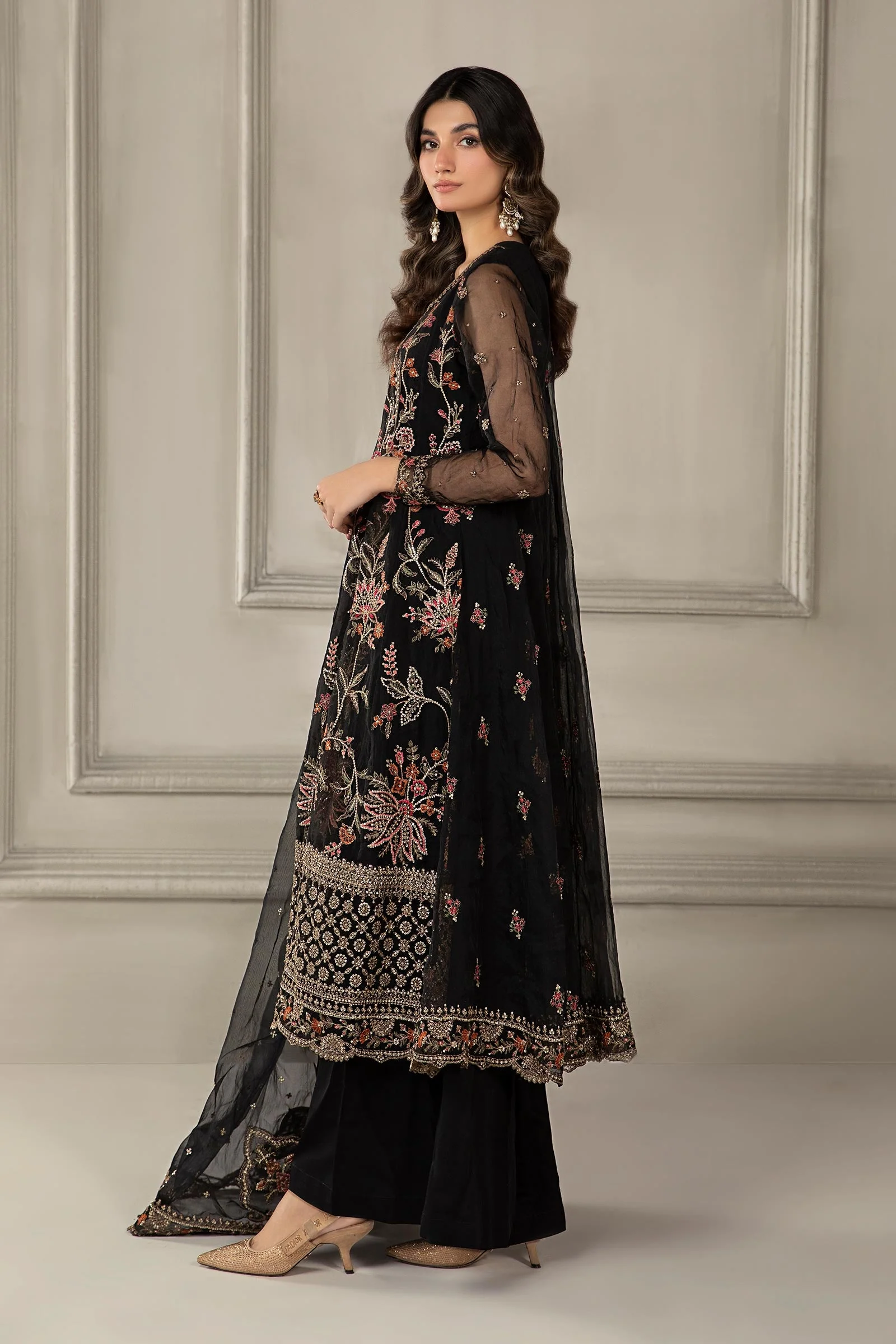 3 Piece Embroidered Organza Suit - Image 6