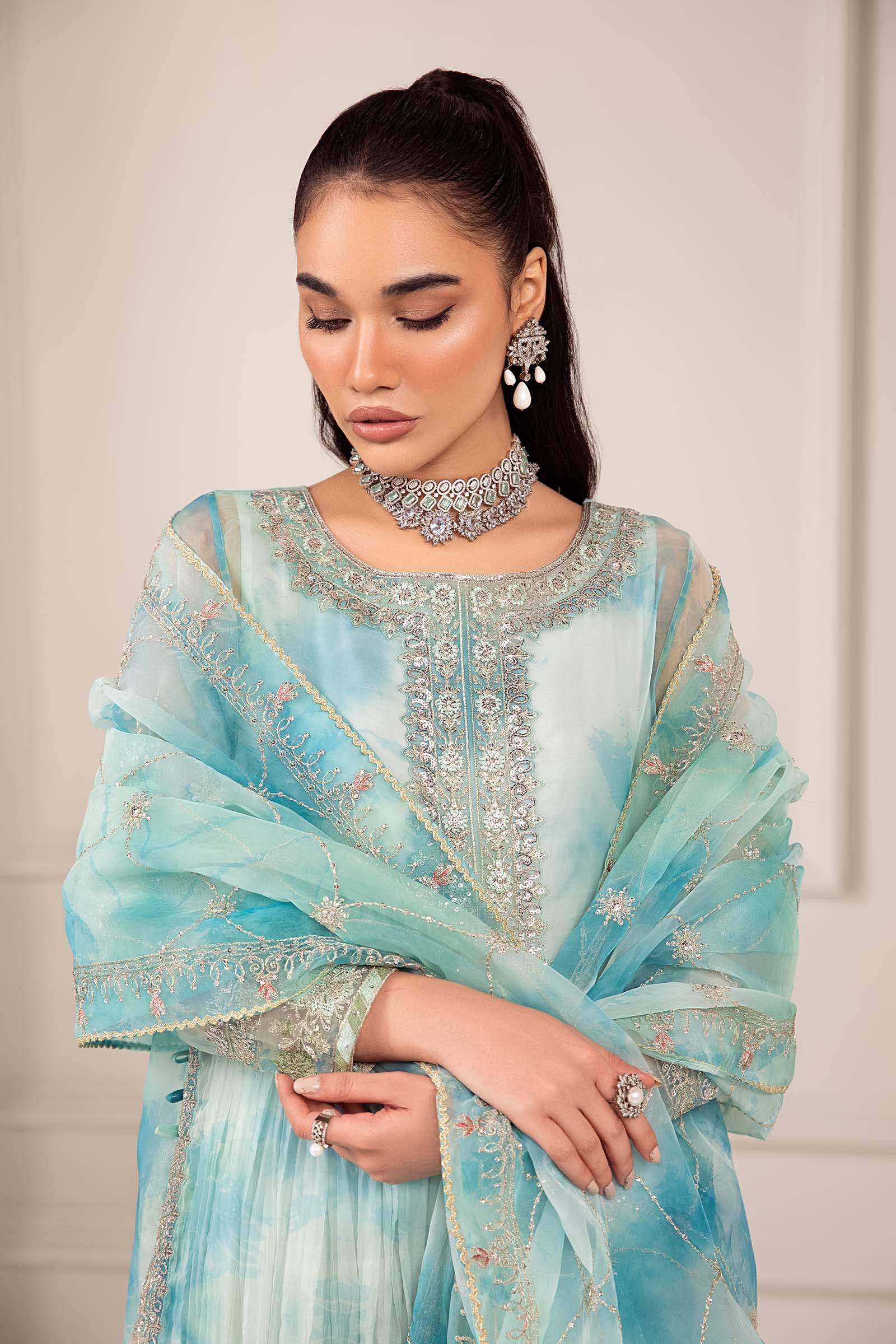 3 Piece Embroidered Organza Suit - Image 4