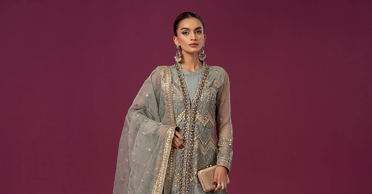 3 Piece Embroidered Net Suit - Image 9