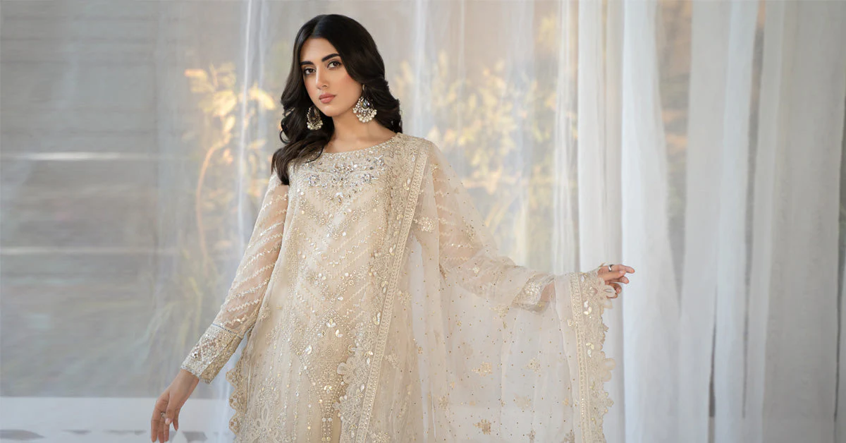 3 Piece Embroidered Organza Suit - Image 7