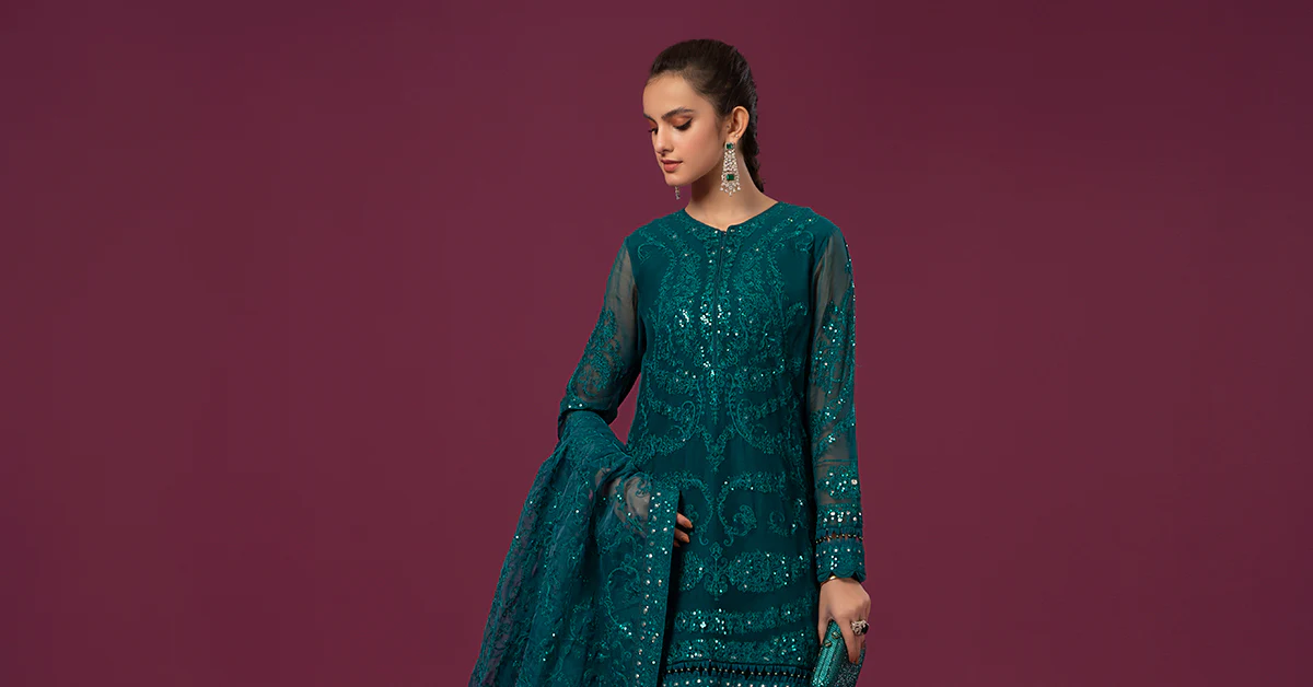 3 Piece Embroidered Organza Suit - Image 8