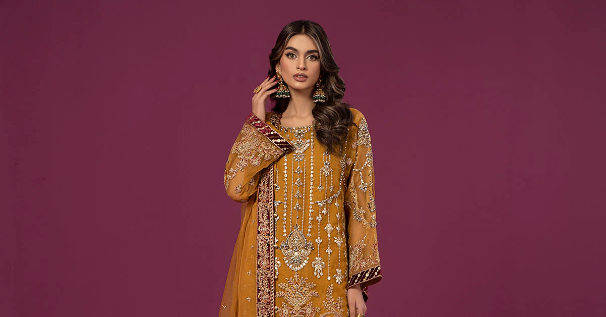 3 Piece Embroidered Organza Suit - Image 8