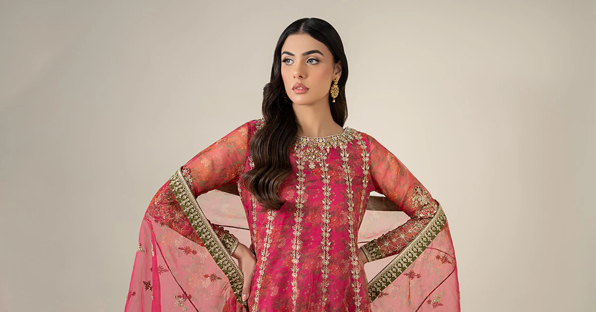 3 Piece Embroidered Organza Suit - Image 10