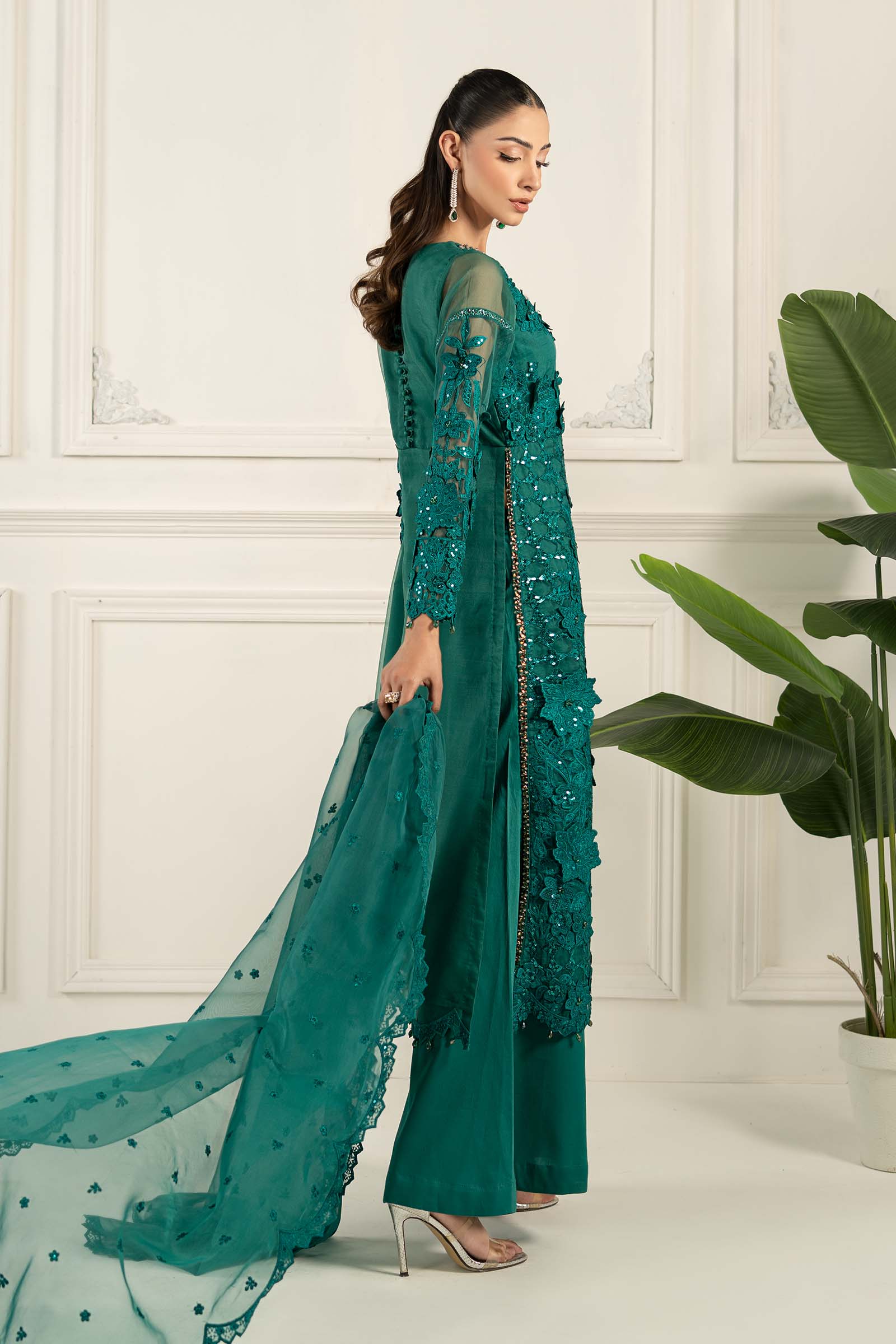 3 Piece Embroidered Organza Suit - Image 6