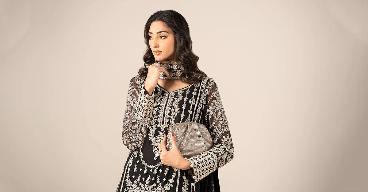 3 Piece Embroidered Chiffon Suit - Image 8