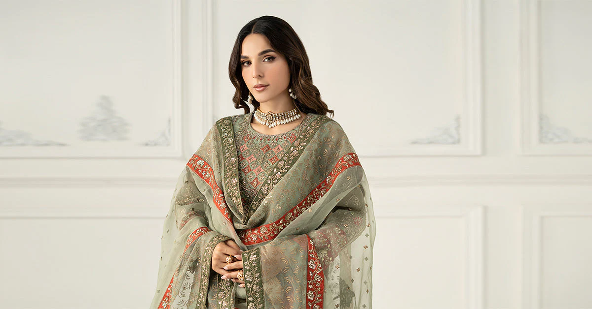 3 Piece Embroidered Organza Suit - Image 8